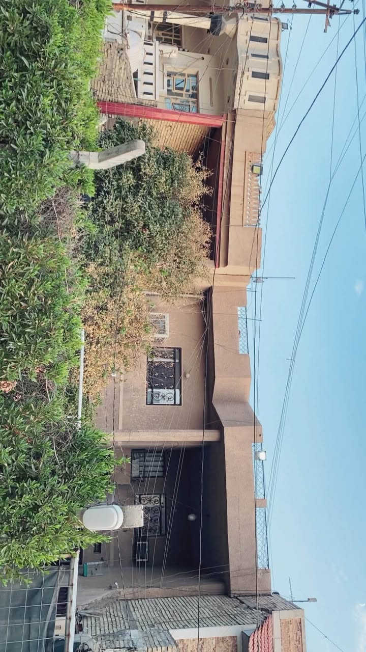 ٢٠٠م • واجهة ١٠×٢٠ • شارع ٦٠