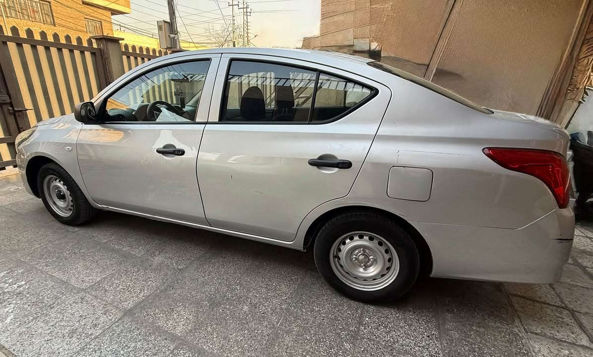 نيسان سني ٢٠٢٠ بدون مواصفات للبيع بسعر ٨٥ ورقة
تلفون *********** 
العنوان بغداد حي الاعلام
