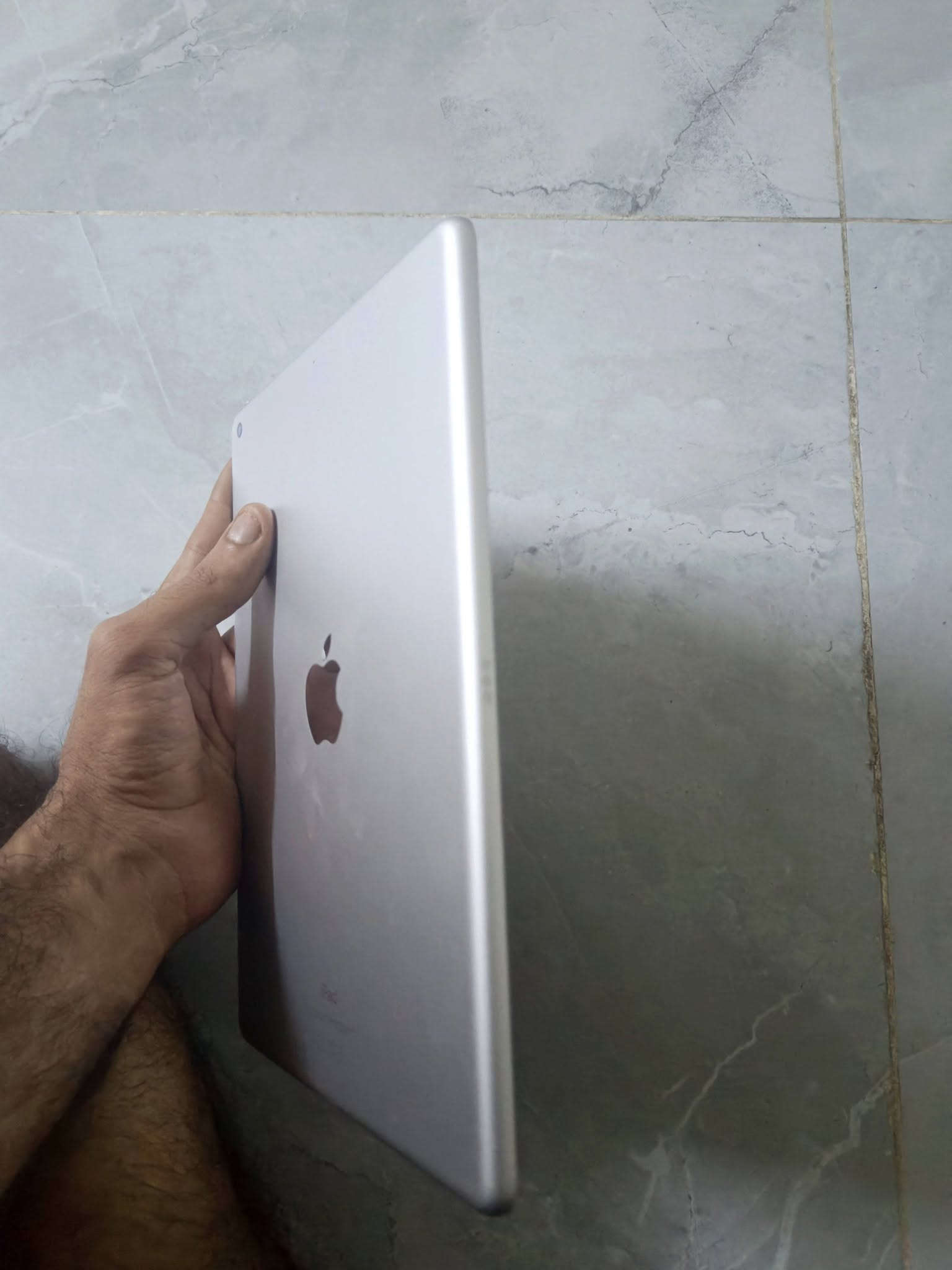 ايباد ٩ • ٦٤ • بطاريه ٩٢٪