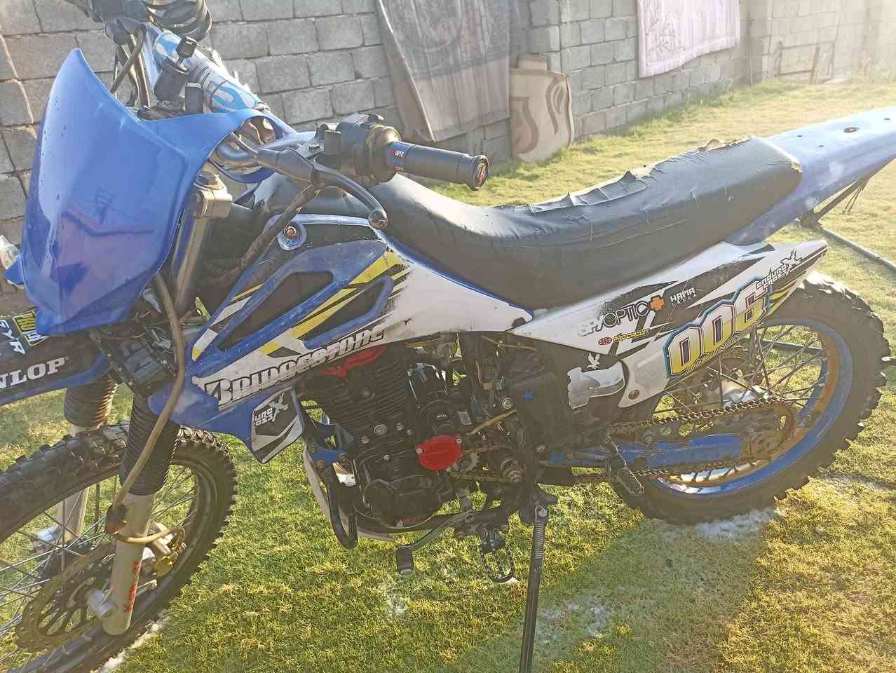 سلام عليكم موطور كاوير البيع سعر 600 موديل لشه 23 ولمحرك 
26
وهذا رقم الهاتف ***********
