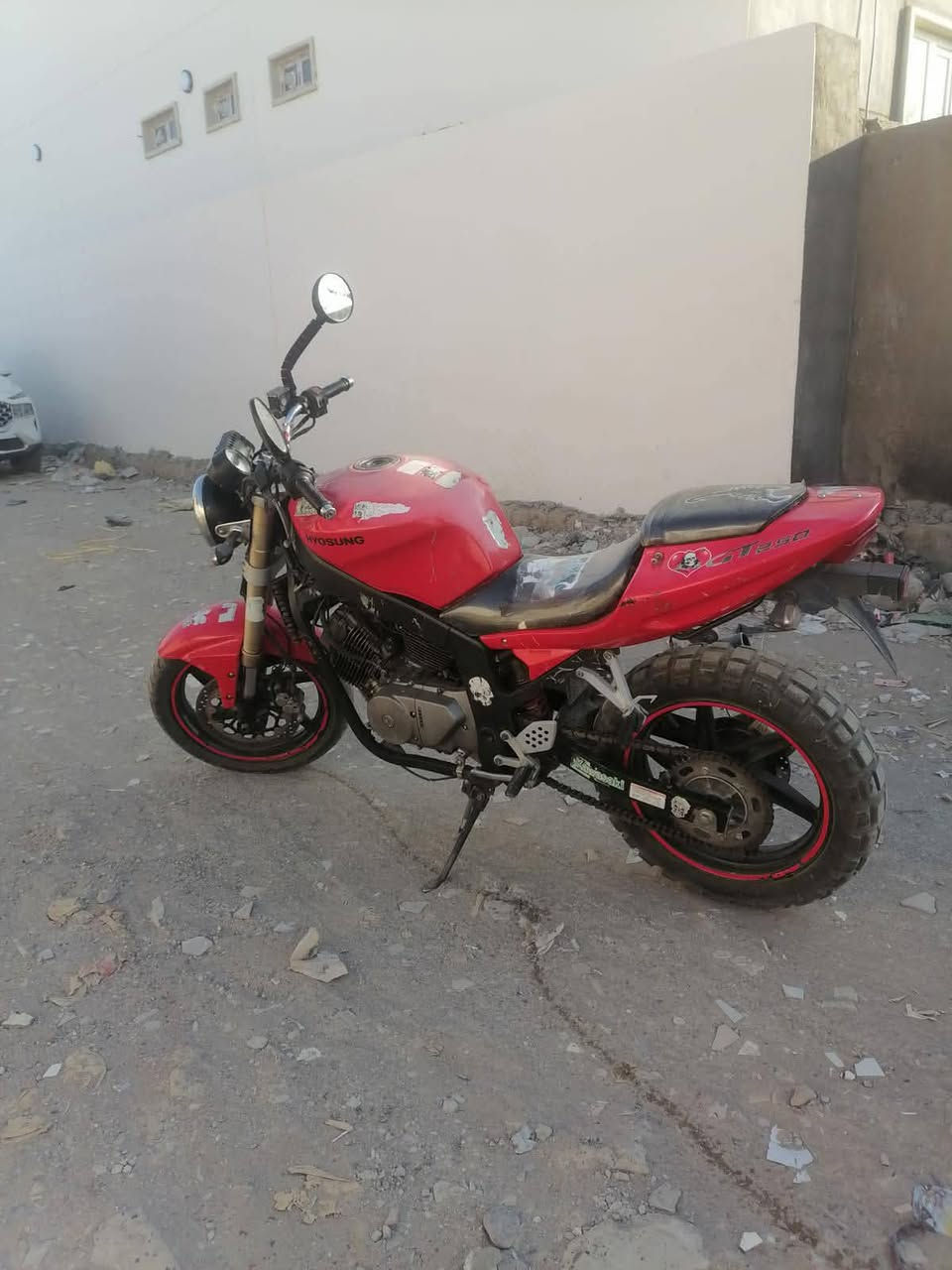بطح هيو سونگ 250 محرك بستمين بي بدايه تبخير تايرات جدد وياله جدد بريكات وره وجدام فول كهربائيات شغاله نگره سلف السعر650 مراوس هم يرهم المكان سديره عليا ***********
