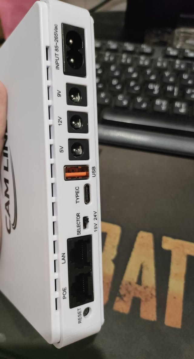 إنترنت بلا انقطاع مع جهاز UPS بسعة بطارية 8800mAh.
يزودك بمنافذ متعددة: (9V ،12V ،5V) إضافة إلى منفذي USB و Type-C لشحن الهواتف، مع منافذ LAN و POE ومنفذ لتزويد الجهاز بالطاقة.
​السعر: 20 ألف دينار (شامل التوصيل).
للطلب أو الاستفسار عبر الواتساب: ***********

