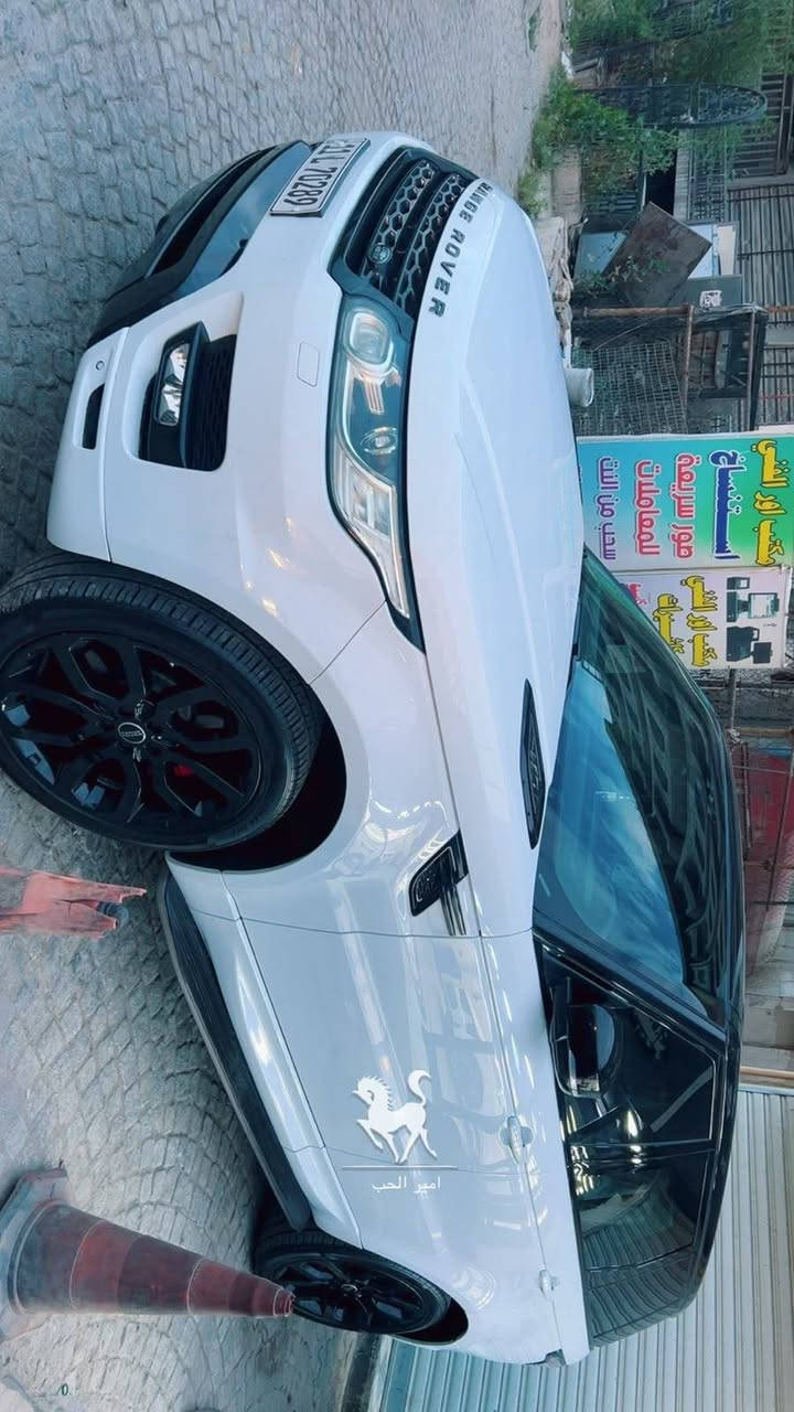 @سلام عليكم راج روفر سبورت ٦ سلندر وارد امريكي حادث بنيد مبدل نفس الون داخلة كلين محرك كير صدر دواخل كلة جديد شرط الفحص بيها شبر صبغ جاملغ الايمن وشبر باب الايسر سيارة جداا نضيفة استعمال بيت والصور تحكم رقم بغداد دولي مكاني بغداد الكرادة السعر ٢٦٠ ورقة للاتصال *********** للبيع فقط
