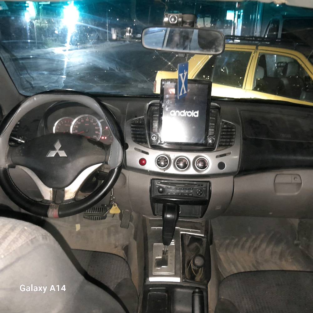 السلام عليكم  ميسي بوشي  للبيع مديل  ١٥.   ٦ سلندر كفاله عامه  سياره برغي ما مفتوح بيه و سعر مناسب الرقم صاحب سياره  *********** وساب و رصيد مكان بغداد  البلديات  و سعر ١٢٥ قفل