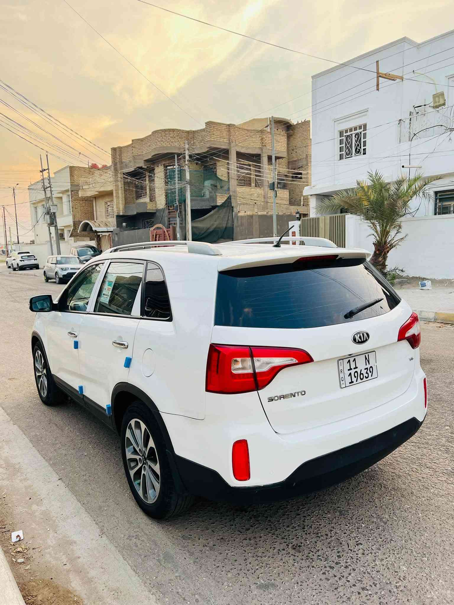 سلام عليكم للبيع كي سورنتو موديل ٢٠١٥ خليجي رقم بغداد دولي بسمي 

محرك كير مكفولات تخم تاير جديد تبريد ثلج ❄️ 

مواصفات السياره بصمه ٧راكب ٣قطع تبريد 
أشير مري مري شفط محركه ٦سلاندر ٣.٥. مري شفط 

لد امامي ولد خلفي 

سياره مكفوله كفاله من الصبغ  سوناره مرفق مع المنشور 

سعر السياره  ١٧٠ وبيه مجال بسيط 

مكان السياره كربلاء 

لاستفسار الاتصال على الرقم ‭***********‬

‭***********‬

نص مكتوب في الصور:
- Aleamid Center سونار العميد بارد تبديل خدوش صبغ ملاحظة : نخلي مسؤوليتنا بعد الفحص وتسليم التقرير الى الزبون الموديل 2015 تاريخ الفحص 2026-9-29 وقت الفحص 6-30 م الاسم ذو الفقار كريم نوع السيارة سورنتو رقم السيارة 19639-بغداد الجانب الخلفي- تكحيل موضح الجانب الامامي - سليم الجانب الايسر - بارد موضح ملاحظات : الفحص لايشمل الكص والاعطال الميكانيكيه والاجزاء البلاستيكية والمغلفة باللواصق يتم شرح حالة الدواخل والمكينة شفهيا الجانب الايمن - سليم الجانب العلوي - سليم كربلاء / شارع الحولي الجديد قرب محطة الغاز مجاور مجمع دار السلام سونار العميد كرار الياسري *********** / زيد السعيدي ***********