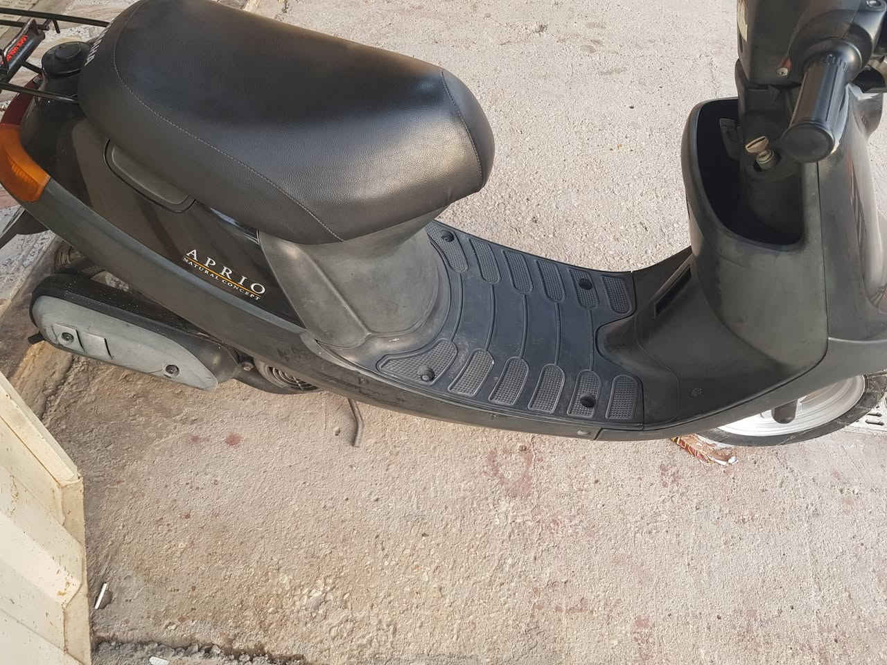 دراجه بطه مال حاويه صار لها يوم واحد موديل 99 للبيع***********
