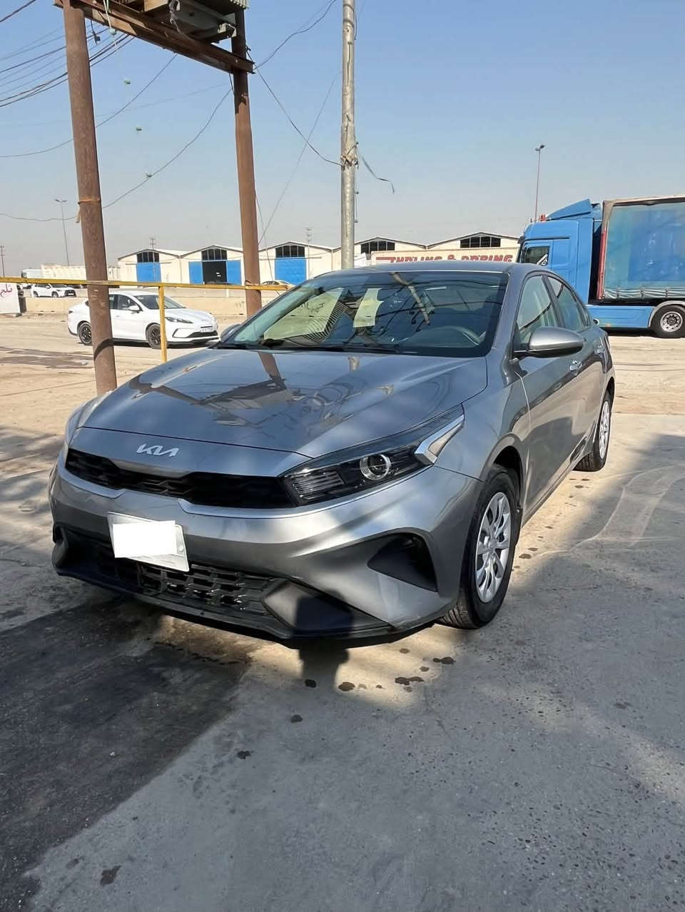 للبيع  او مراوس ب كورلا سيراتو خليجي مكفوله محرك1600 ماشيه 54 رقم بغداد سعر155 بيها مجال موديل23 رقمي ***********
