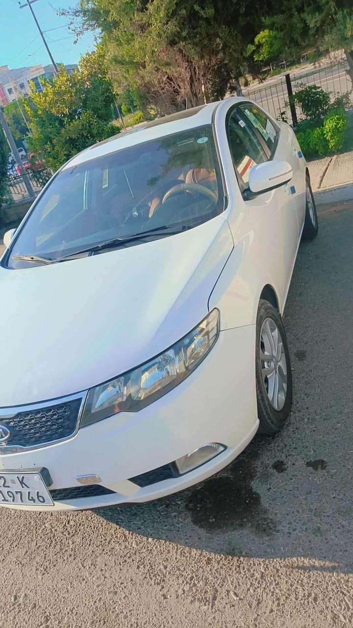 سيراتو موديل ٢٠١١
رقم أربيل 

بيها باب ورى سايق تعديل بارد وشوية صبغ يم قبغ بنزين

رقم مسطره 

ورقه بنزين موجود 

السعر دفتر و5 اوارق وبيها مجال للطيبين 

للاستفسار :***********
