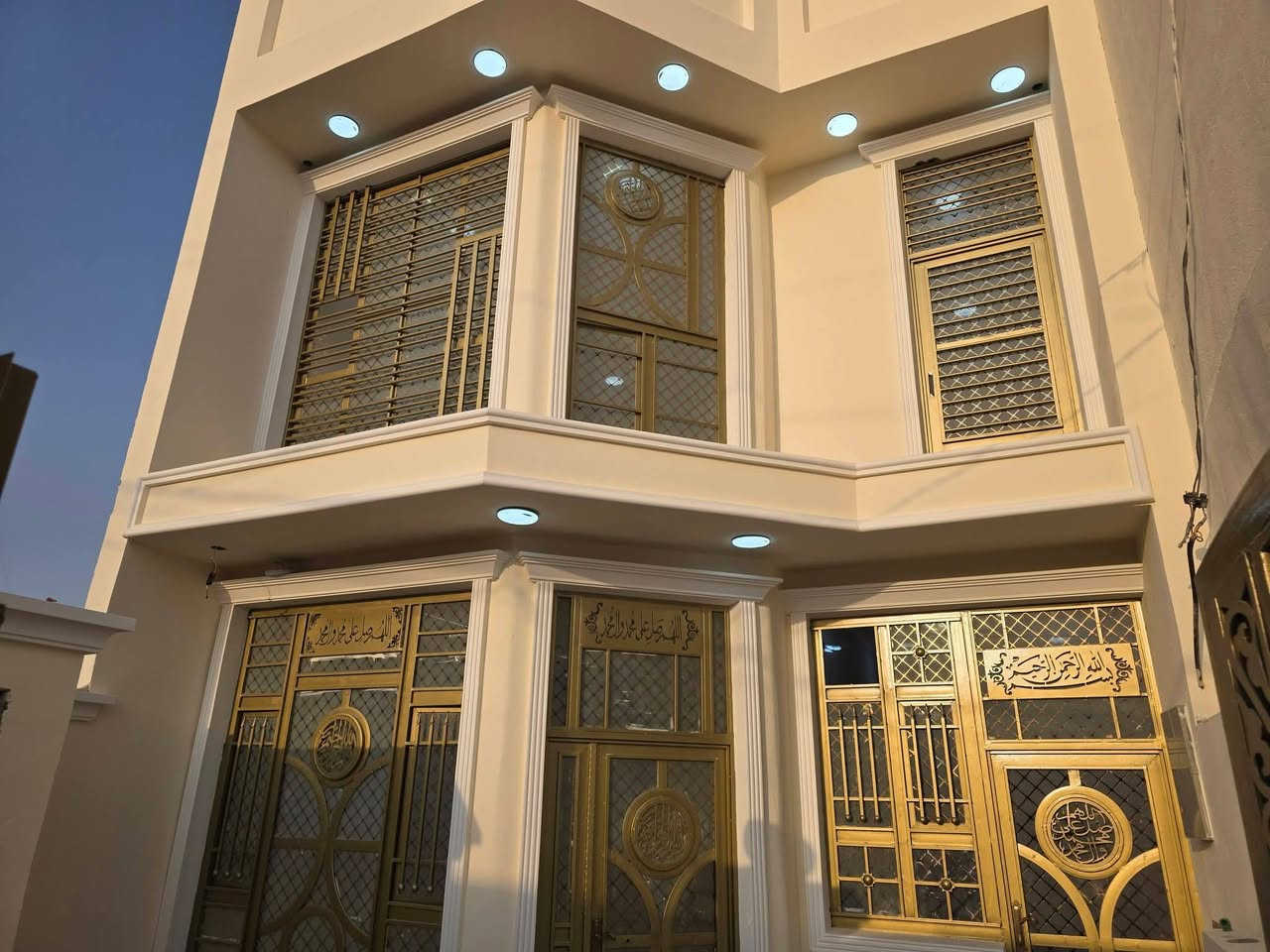 حي الحكيم • ١٢٥كوت • ٣ غرف