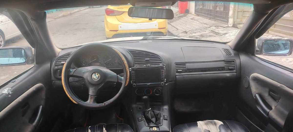 بي ام 318 • موديل ١٩٩٤ • رقم نينوى