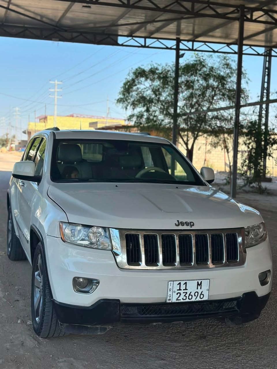 السلام عليكم جيب امريكي ٢٠١٢ رقم بغداد باسمي سنويه جديده فول موصفات  بيها ٤ قطع صبغ بدون ضربه حداديه وتبريد وتخم تاير جديد مكينه بيها كازكت بس ابيع كايمه 
سعر ١٣٠ وبيها مجال مكاني الحله
***********
