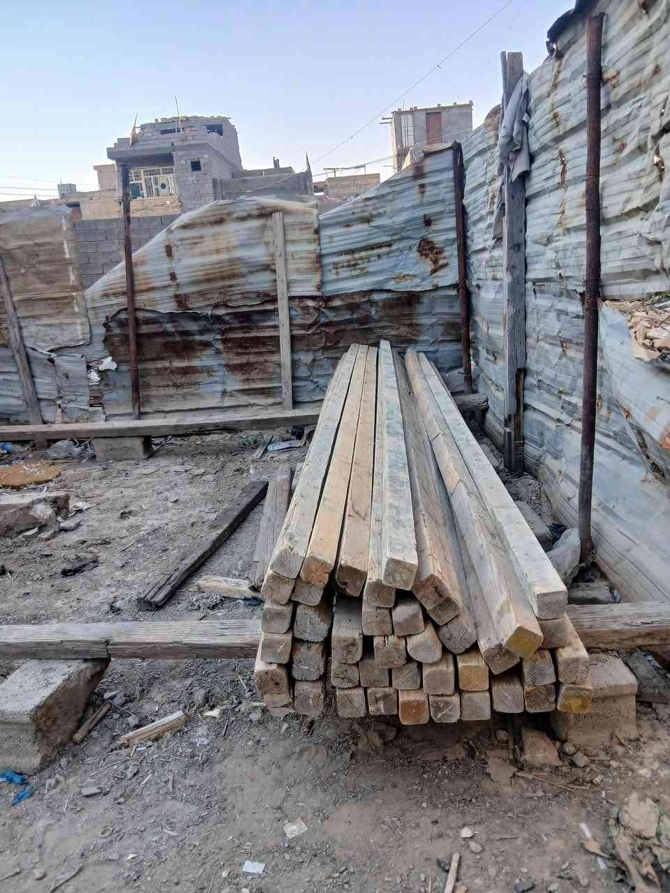 عندي ٥٠ جك و٥٠ سير ٤متر سعر سير ٧ وجك ١١ بغداد ***********
