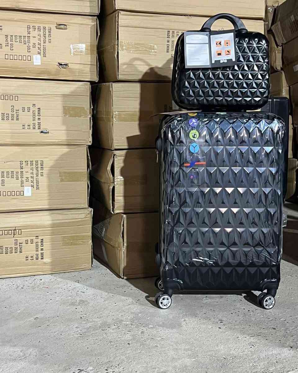 عرض ولمدة محددة يعني بسعر الجملة 
سيت كامل متكون من حقيبتين الكبيرة والحقيبة الصغيرة البوكس جلاتين ضد الكسر بسعر الجملة 49الف
توصيل بغداد والمحافظات 5الف فقط 
اتصل بنا على الواتساب برقم ***********
أوعلى بيج حقائب النجاح 
وتدلل
