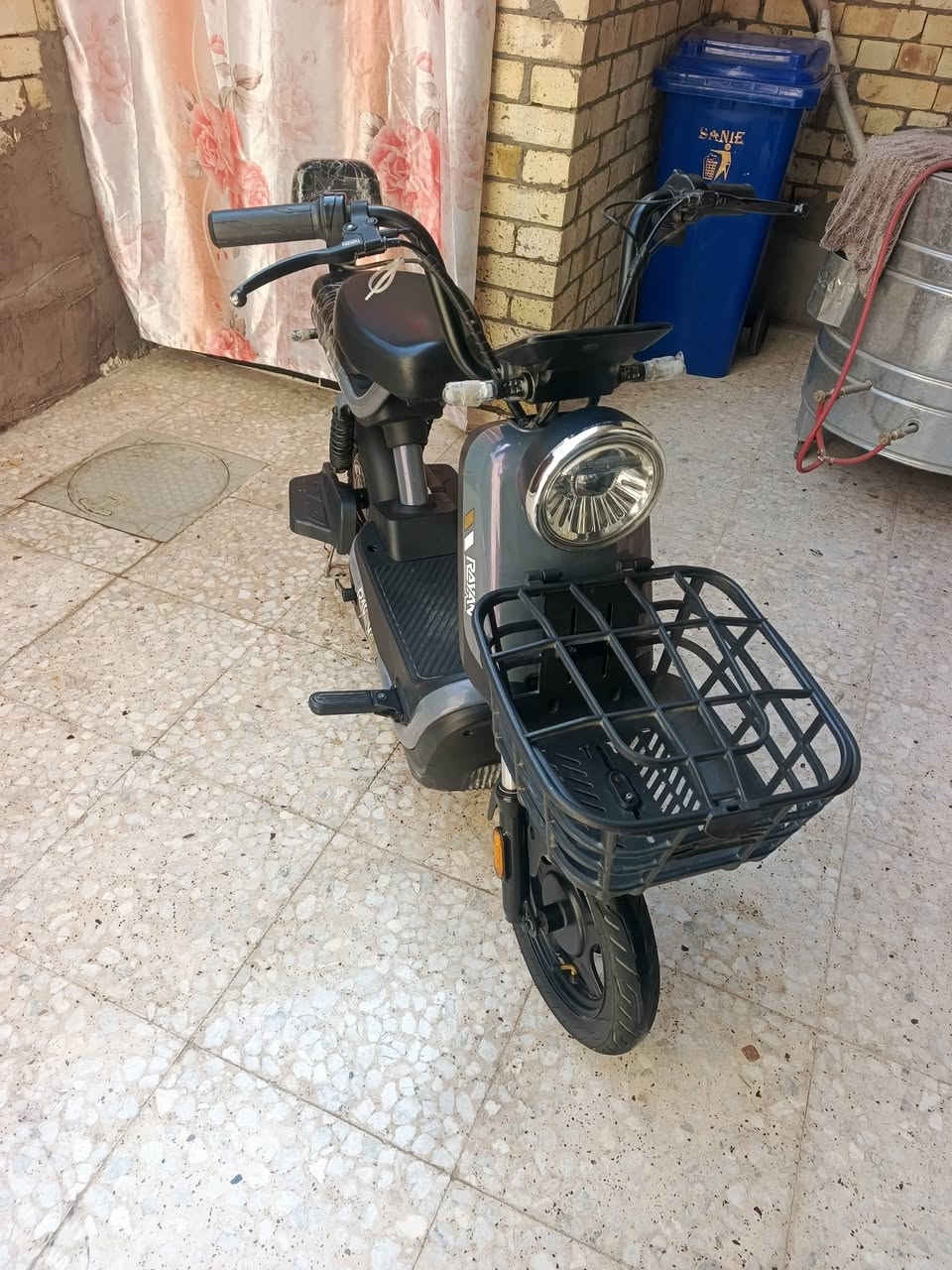دراجة شحن • ٤ بطاريات • كهربائية