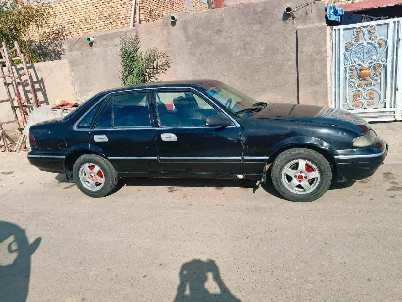 السلام عليكم سياره البيع فراشه موديل 1996 سياره حلوه جديده بس بيه ضعف بالنمره الاخيره والبك حداديه جديده 
تخم تاير تبريد بس نقص غاز تحويل مباشر راعيه يريد تحويل 
العنوان بغداد الحسينية *********** السعر 32 وبيه مجال
