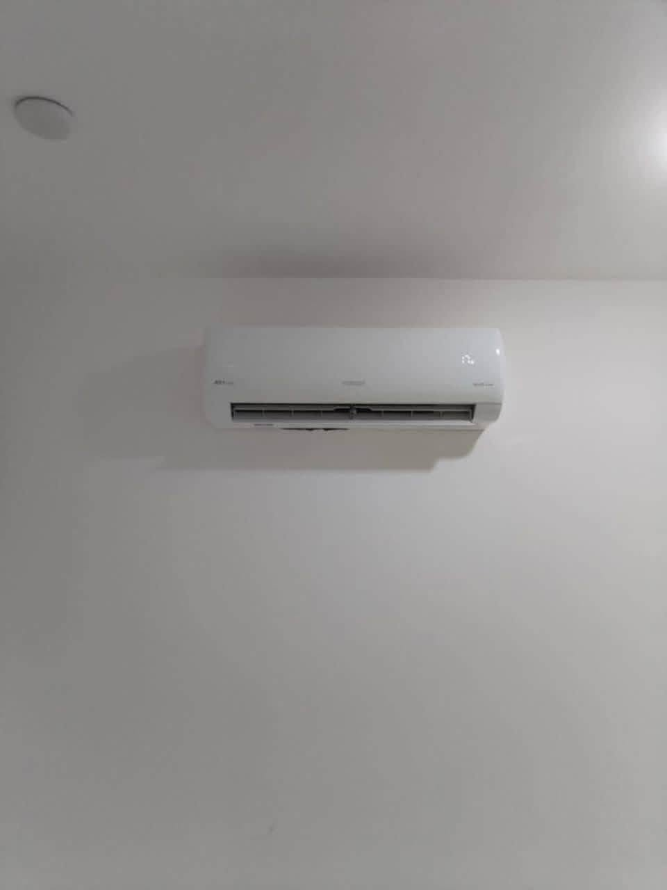 ورشة الماس لتنصيب وصيانة السبالت ❄️
إذا سبلتك ما تبرد، بيها صوت، أو تحتاج تنظيف وصيانة، إحنا بالخدمة.
✅ تنصيب جميع أنواع السبالت
✅ صيانة وتصليح الأعطال
✅ تنظيف وغسل الوحدات الداخلية والخارجية
✅ تعبئة غاز وفحص كامل
✅ سرعة بالمواعيد وأسعار مناسبة
📞 للحجز والاستفسار:
***********
📍خدمة ميدانية داخل المدينة
اتصل هسه وخلي سبلتك تشتغل بأفضل أداء.
#ورشة_الماس #صيانة_السبالت #تنصيب_سبالت #غسل_سبالت #تعبئة_غاز #تبريد #العراق
