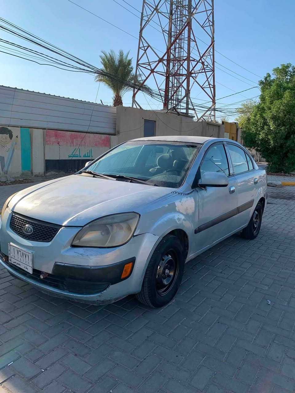 السلام عليكم كيه ريو 2006 سياره يرادلها ترتيب مكينه 1600 تبريد ثلج سياره خير من الله وارد أمريكي ضربتها فقط جاملغ خلفي الأيمن  مكاني بغداد الحسينيه الراشديه ***********تحويل ثاني يوم سعر 42 وبيها مجال بسيط
