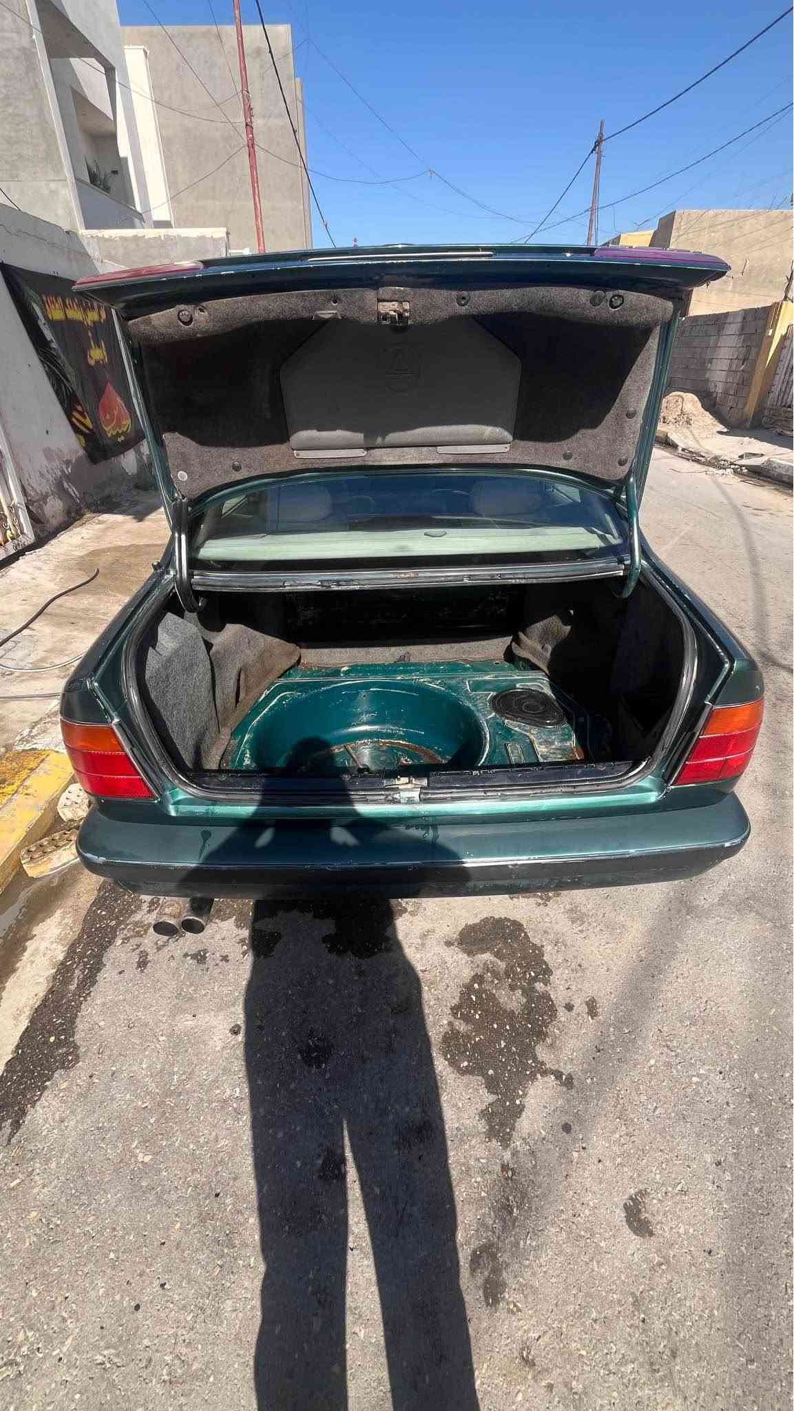 Bmw e34 520 1992 
تبريد شغال مكينة 2500  مسكر عدل بي خيط بخار كير مكفول صدر امامي خلفي تايرات باتري نضيف صبغها بي جراد 
السعر 40 وبي مجال للشراي 
رقم واسط مشروع وطني بأسمي 
مكان السيارة الصويرة 
*********** الصويرة, واسط
