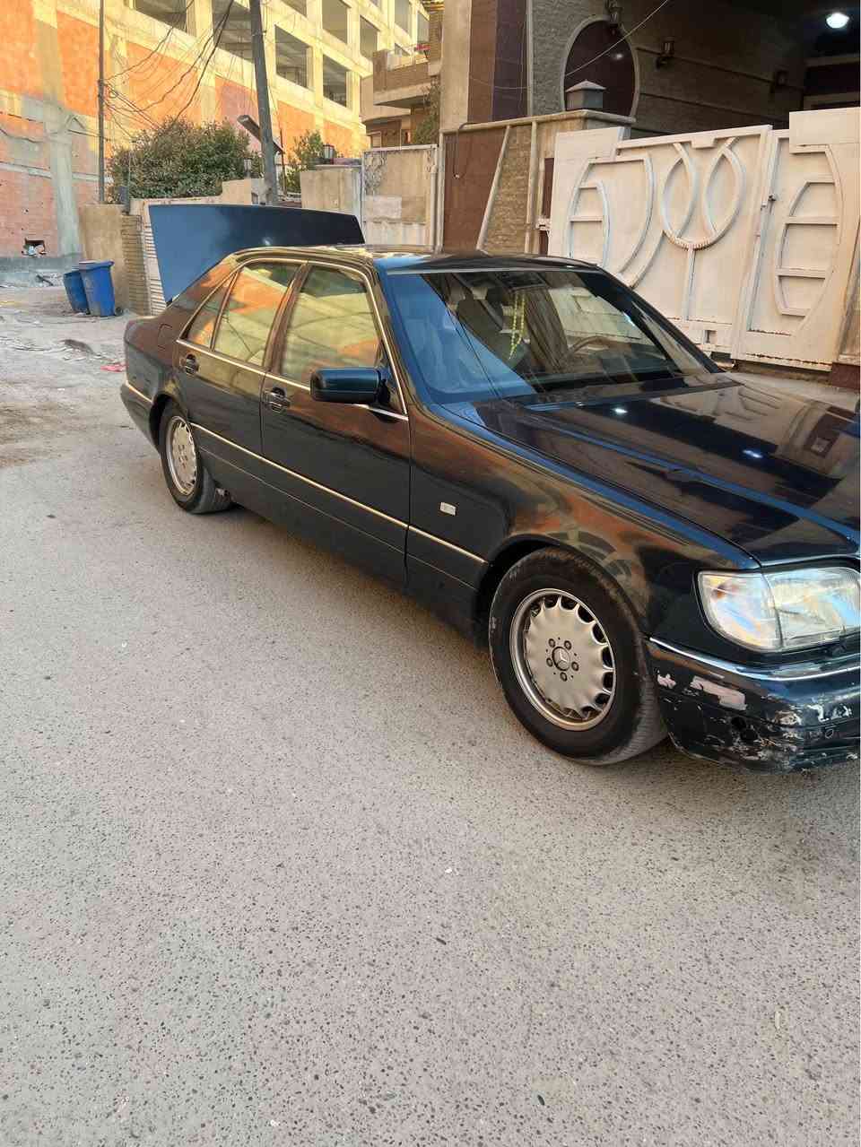 سيارة شبح ١٩٩٨ 
باب قصير 
التبريد شغال 
الكشر بحالة جيدة بدون خياس
الدواخل نضافتها ٦٠٪؜
السيارة محرك كير ممتاز
سلايد روف شغال
مري كهرباء شغالة
باتري جديد قبل اسبوعين شديته
التيارات بحالة جيدة جداً
السبير جديد 
تعال وشوف بعينك 

السعر ٦٠ ورقة بيها مجال للشراي 
متواجد فيس بوك، واتس اب او تلفون (***********) بغداد, العراق
