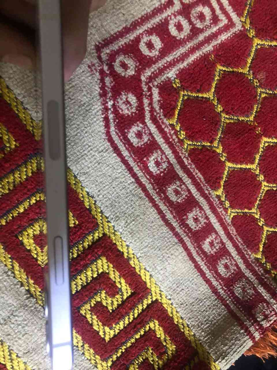 ايفون 12 • ١٢٨ جيجا • بطارية ٧٦٪