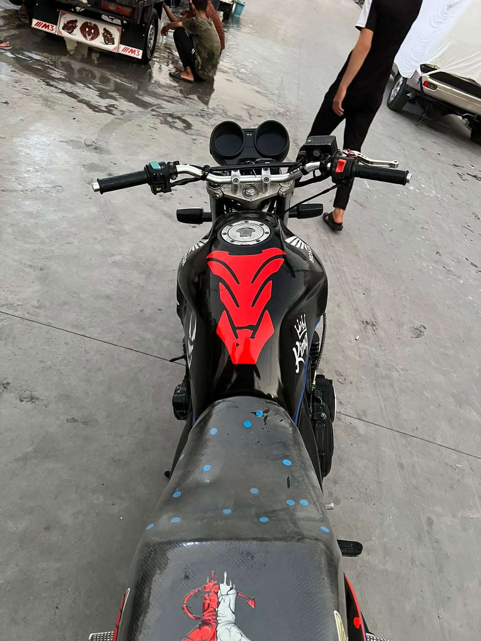 سلام عليكم CB400باب اول موديل ٩٩ للبيع دراجه خرسه مكينه  مفتوحه لا صوت لا بخار مكان   كركوك  *********** واتساب
