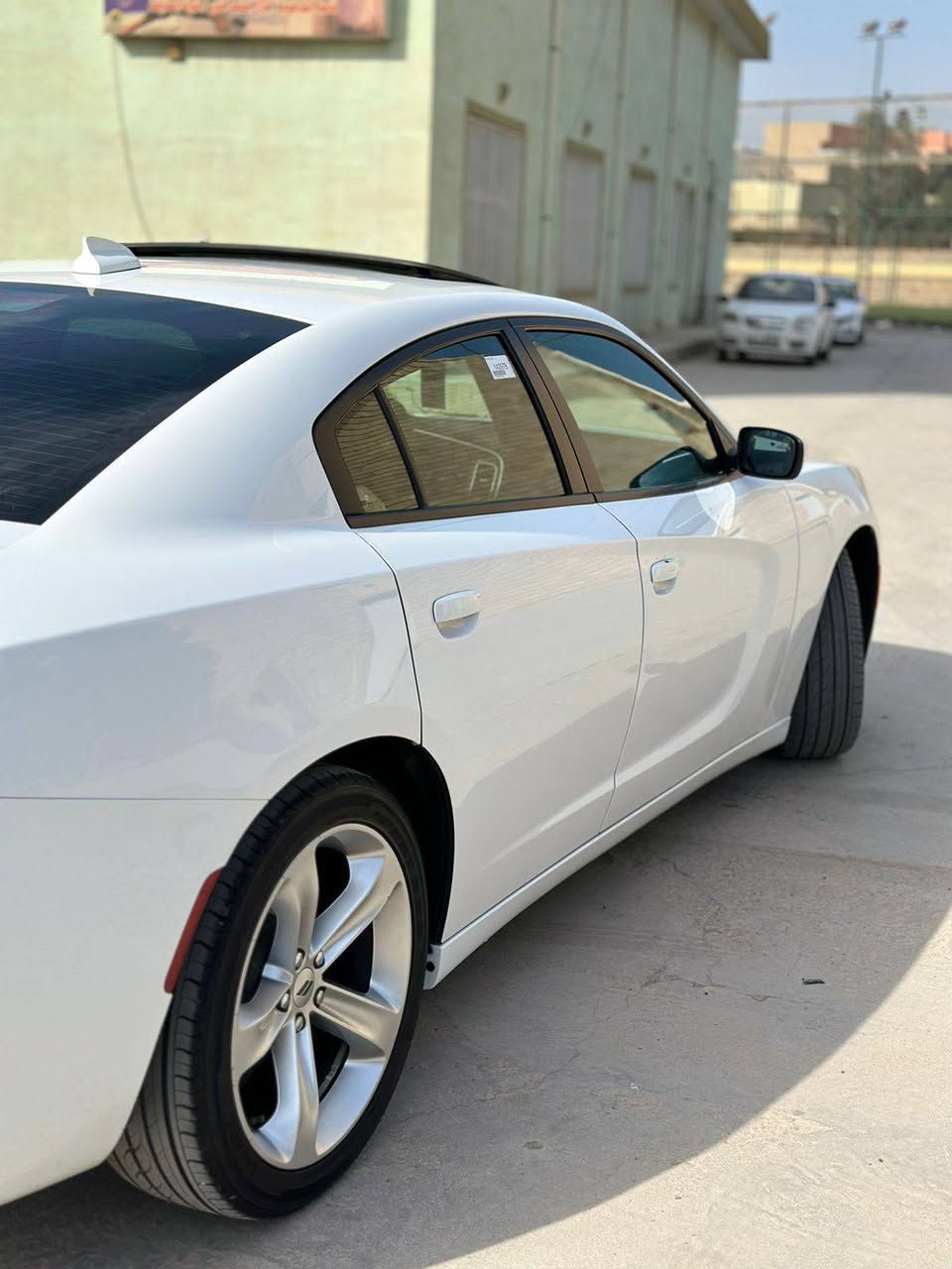 جارجر 2018. SXT.  بلاص فول الفول داخل ابيض  ماشي 100.. ميل كفاله عامه حته دعاميات. فقط 10 سانتيم بارد   للسعر ولاستفسار ***********  بيع سريع..  مكلف بل نشر
