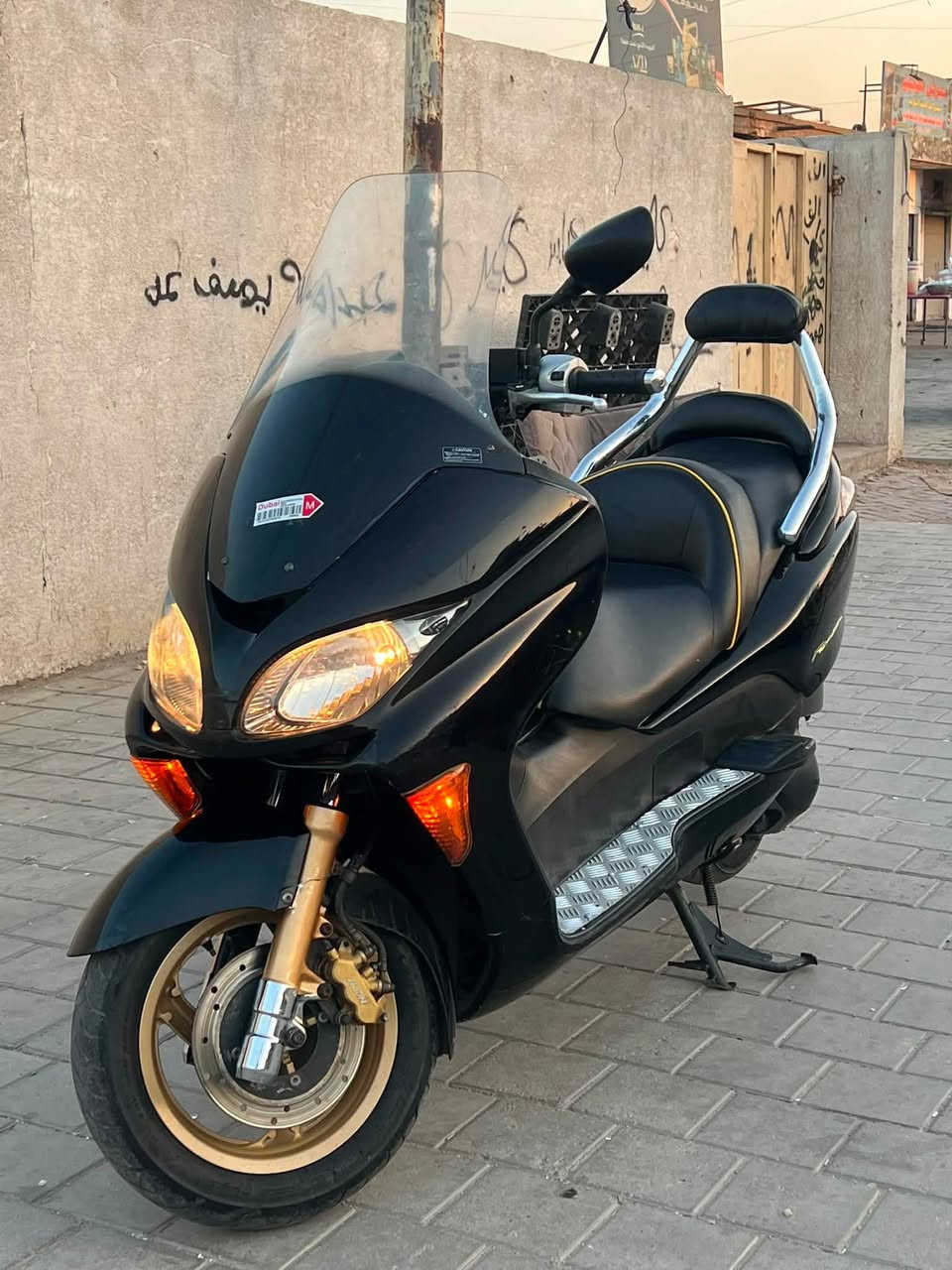 السبعه 7️⃣ كير واربع 4️⃣ تحويلات فورزه 0️⃣ 9️⃣ الكرستال
دراجه نظيفه بشكل وفول مواصفات
كير شغال تجوه عاليه اصليه جامه طويله
سماعات بلاديه كلوب جنطه ستان كهربائي 
حساس ازدحام اي بي اس كلهه شغاله مابيهه نقص أوراق موجوده ماشيه ٦٠ حقيقي 
مكاني بغداد *********** الشراي يتصل 
مجاله كلش بسيط السعر ( مليون و ٣٠٠ )
اوياله ذهبيه فجوج ذهبيه علايم ذهبيه
