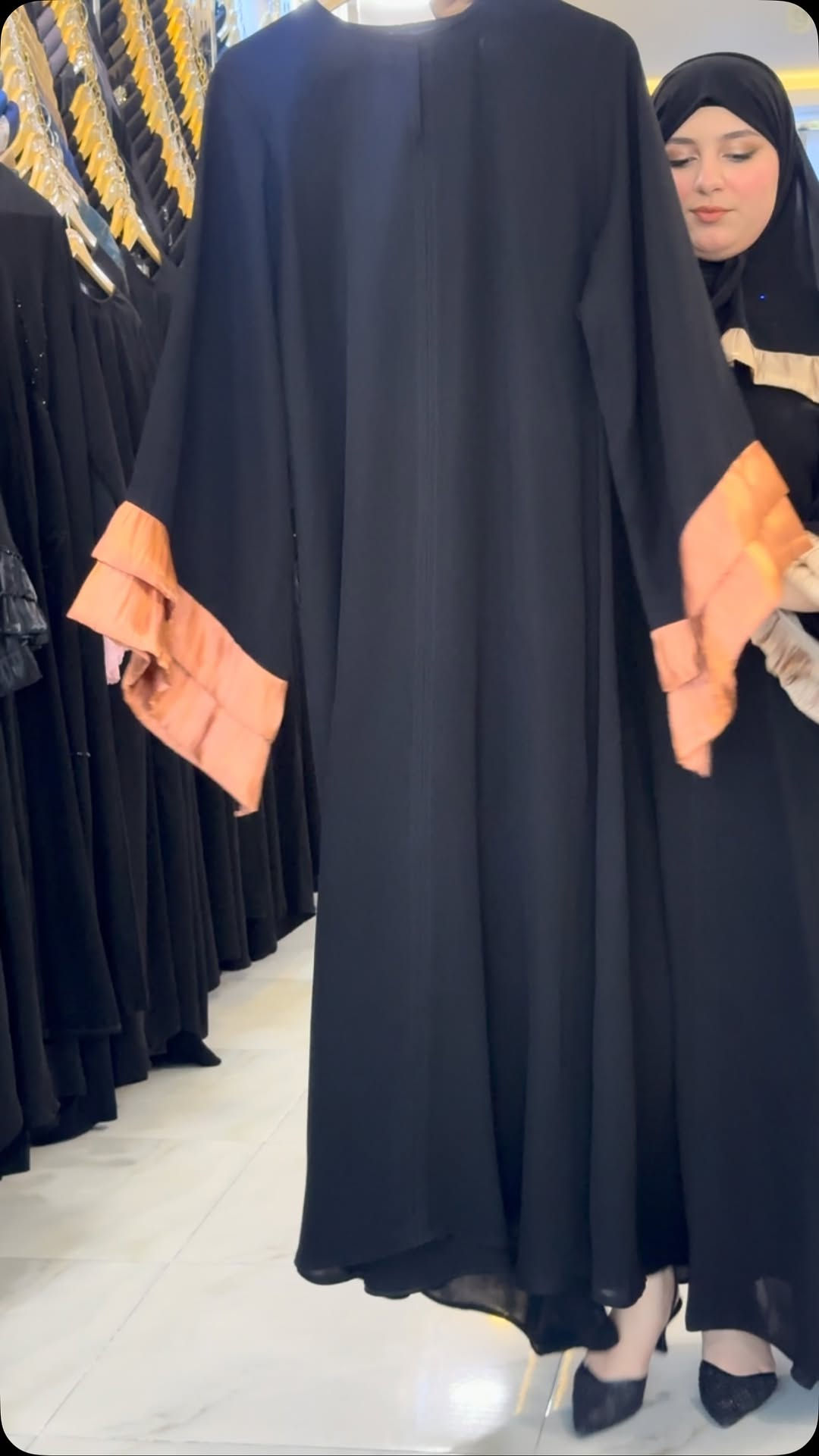 العنوان 📍 السماوة الغربي شارع الدفاع المدني مجاور صالون بيوتي 
واتساب ***********
