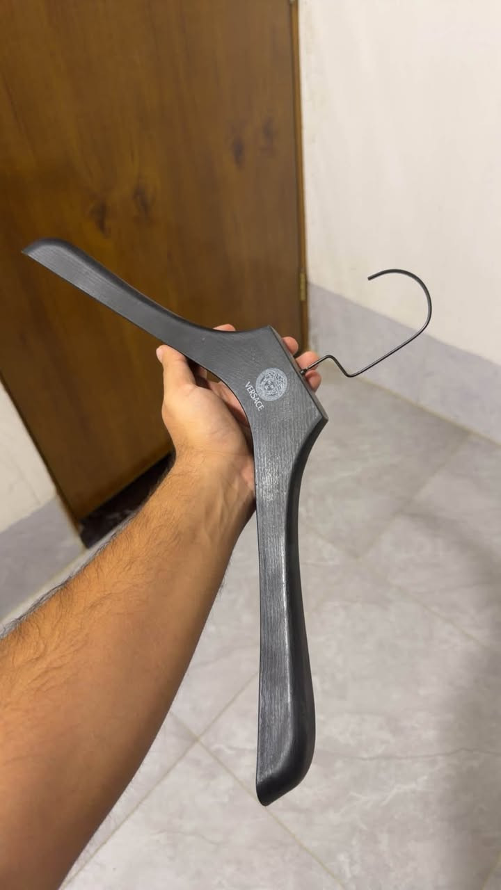 تعلاكه فيرزاجي بنطلون العدد 15
ذراع 6 خرز 8 قطع   

تعلاكه ملابس العدد 100 

***********

عندي توصيل حلة وبغداد فقط 

اما الي يريدهن من غير محافظة ويجيهن بعيوني
