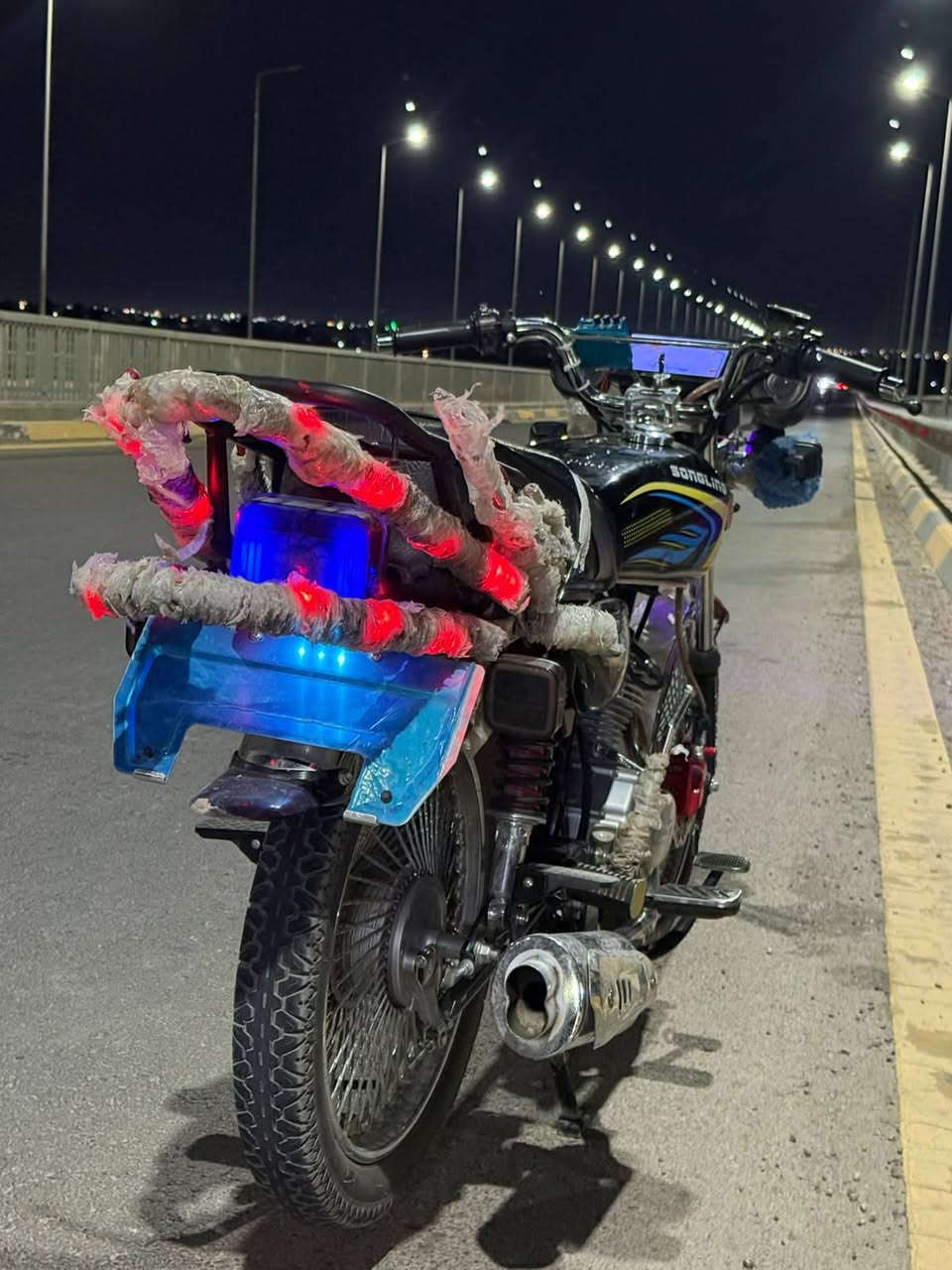 السلام عليكم دراجه موديل 2026
دراجه جديده بعدهه حيل نضيفه ومرتبه 
سعرهه ب800وبيه مجال بصيط لشراي 
شرط النضافه وشغاله ما بيهه برغي نقص 
تواصل خاص او رقم ***********
