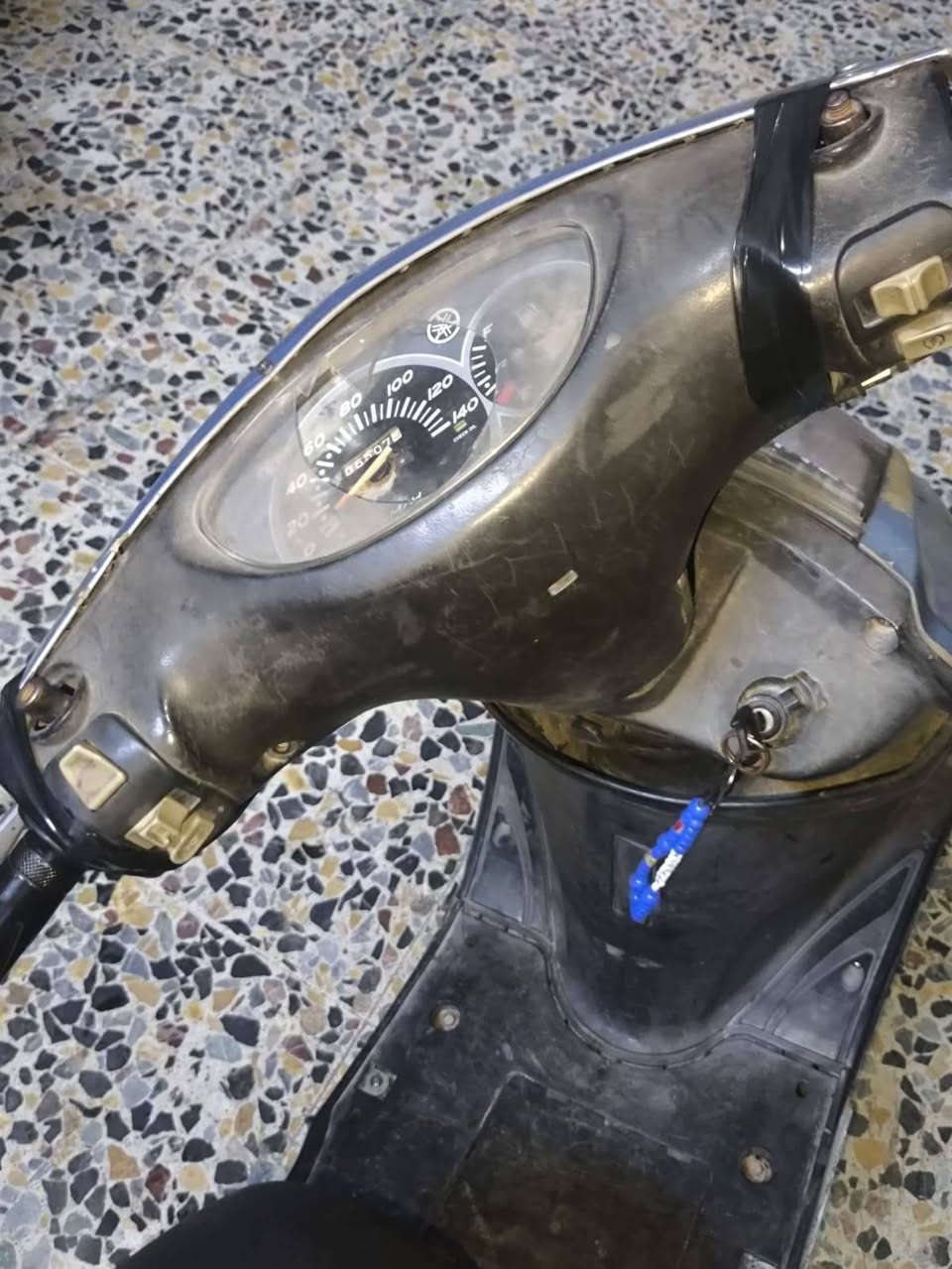 سلام عليكم ورحمة الله دراجه بريز شغاله سلف وهندر  بي وقت   نقصها ستان تعليك هوه موجود بس  مكسور  المكان بغداد حي الكوفه  السعر ٣٥٠  بيها مجال بصيط  ***********  شراي خابر  واني خادم  متواجد واتساب
