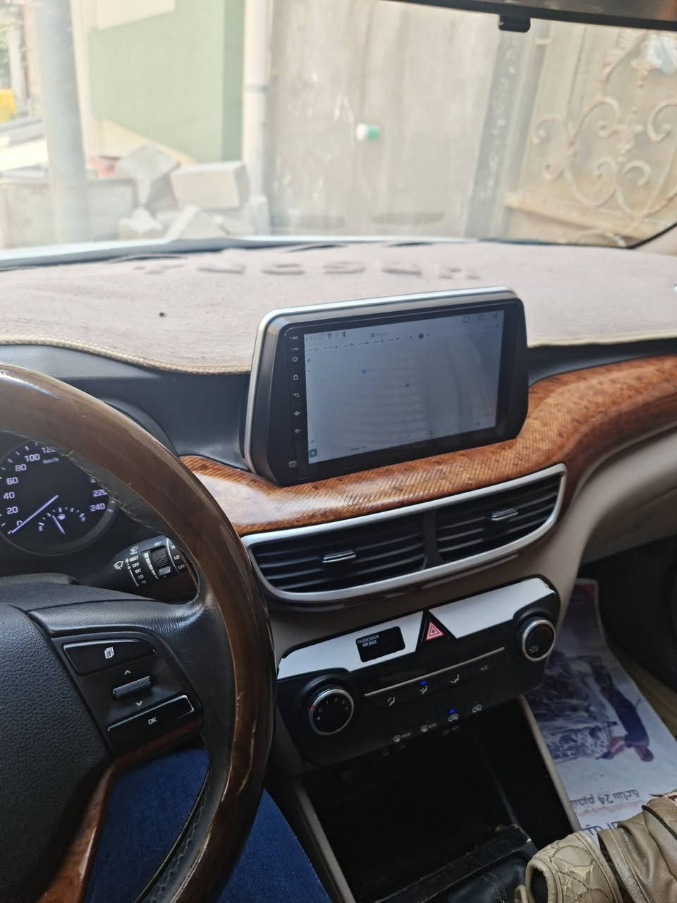 توسان 2019 خليجي رقم بصرة باسمي ماشية 29 الف كفالة عامة من كلشي فول عدا بانوراما مواصفآت التشيكي ( هاند بريك يدوي ) الدشبول صاج 
عنوان البصرة 
***********
