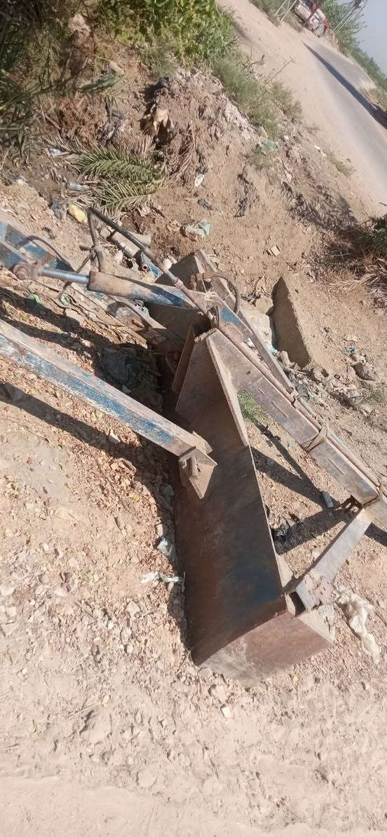 السلام عليكم معدلان مترين و40 للبيع 
يرهم عل عنتر ونيو هولند  المكان نجف مشخاب 
***********
