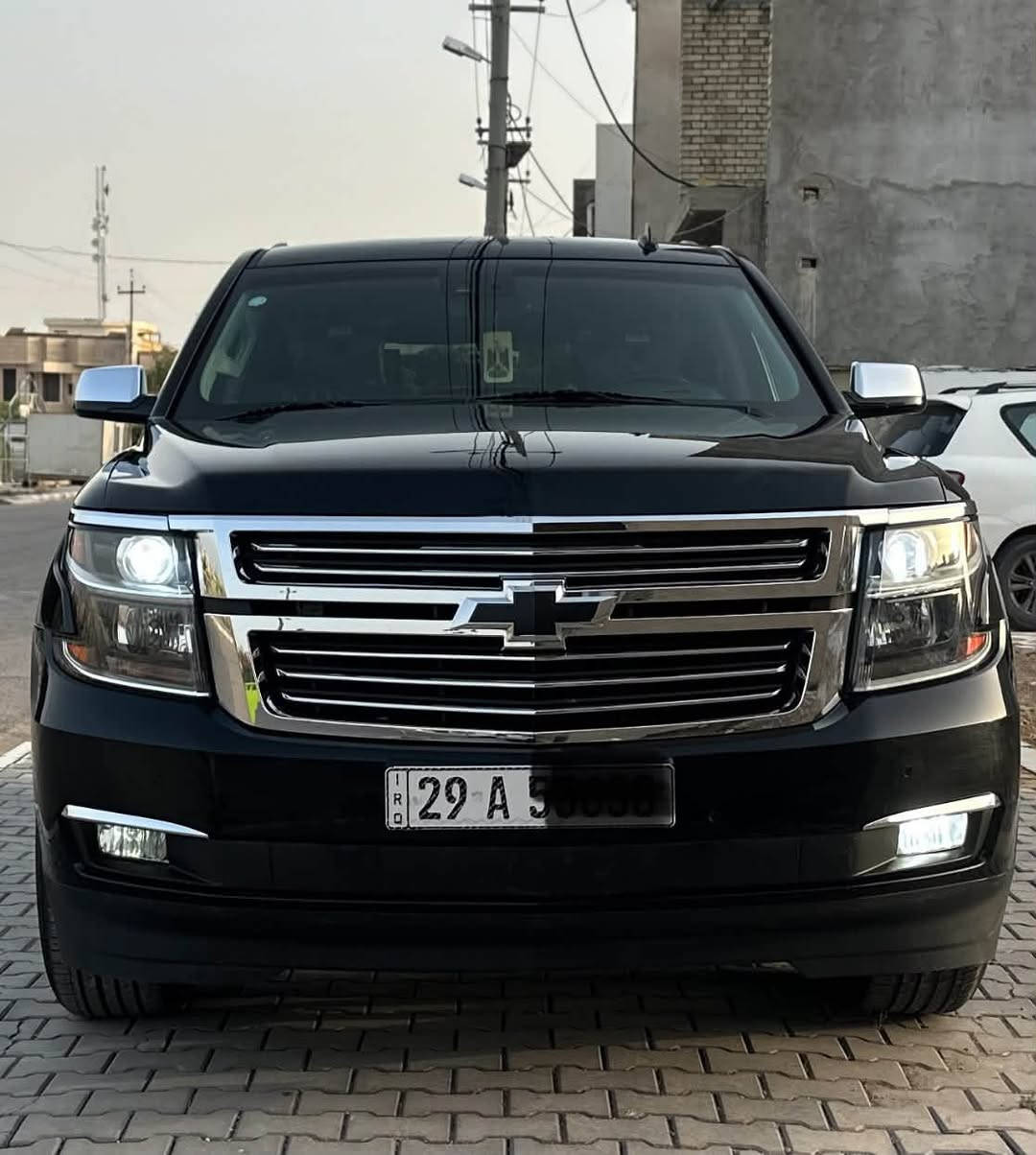 تاهو ltz للبيع  او مراوس موديل 2015 وارد امريكي ضرر مقدمه البنيد اصبعين السياره جديده بمعنى الكلمه السعر 335 ورقه وبيها مجال ***********
