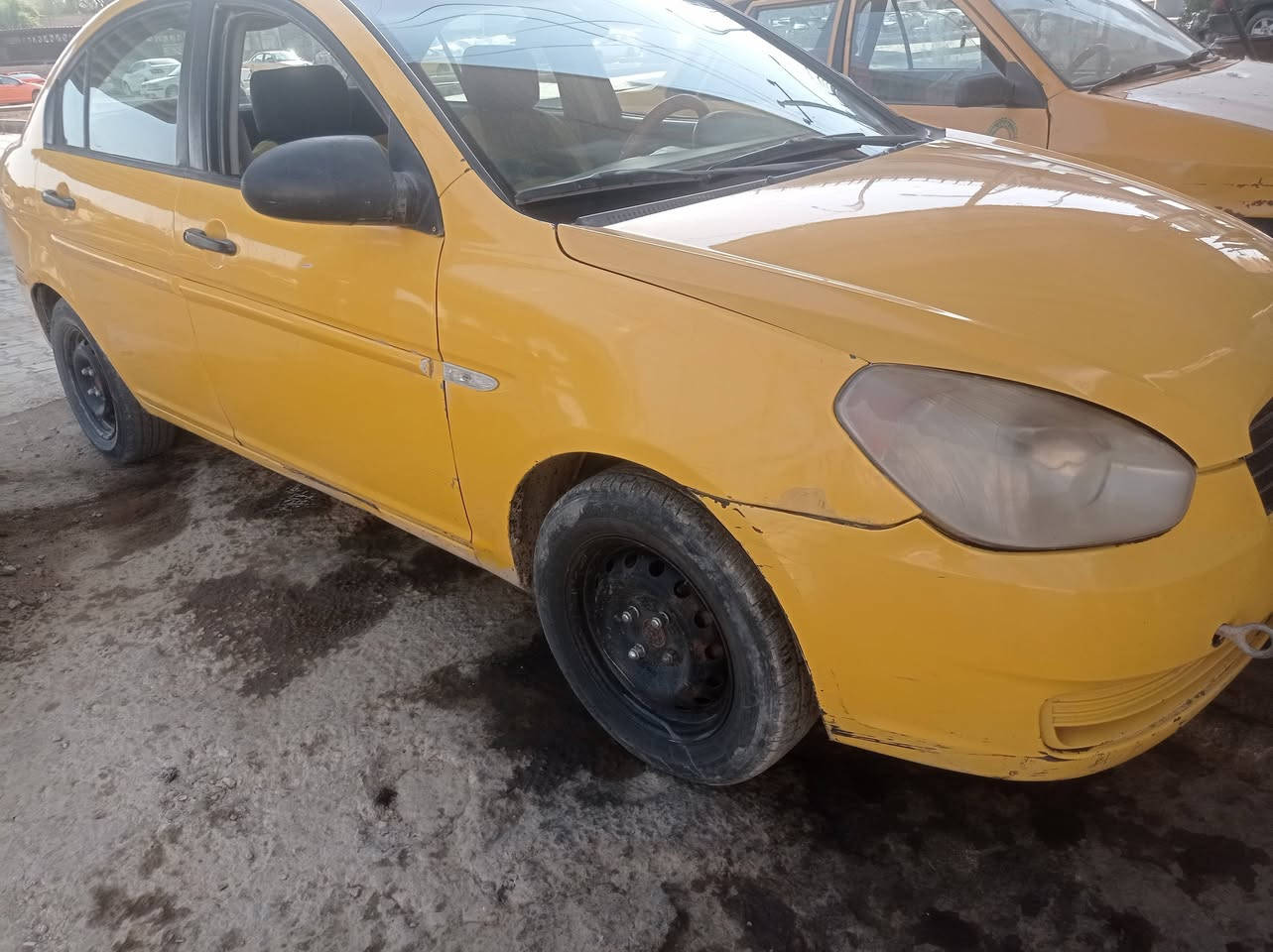 السلام عليكم اكسنت موديل 2008 كير اوتو محرك 1600 تبريد شغال رقم دولي بأاسمي مثنئ السيارة جاهزة من كلشي مكاني ديوانية مامتواجد على الفيس ***********/ السعر 63وبيه مجال
