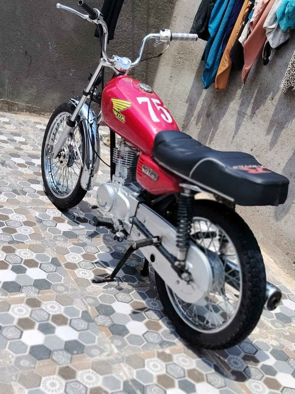 سلام عليكم رابيدو كلك كله جديد  بيه خيط تبخير الدراجه السعر 450 وبيه مجال المكان شطره ***********
