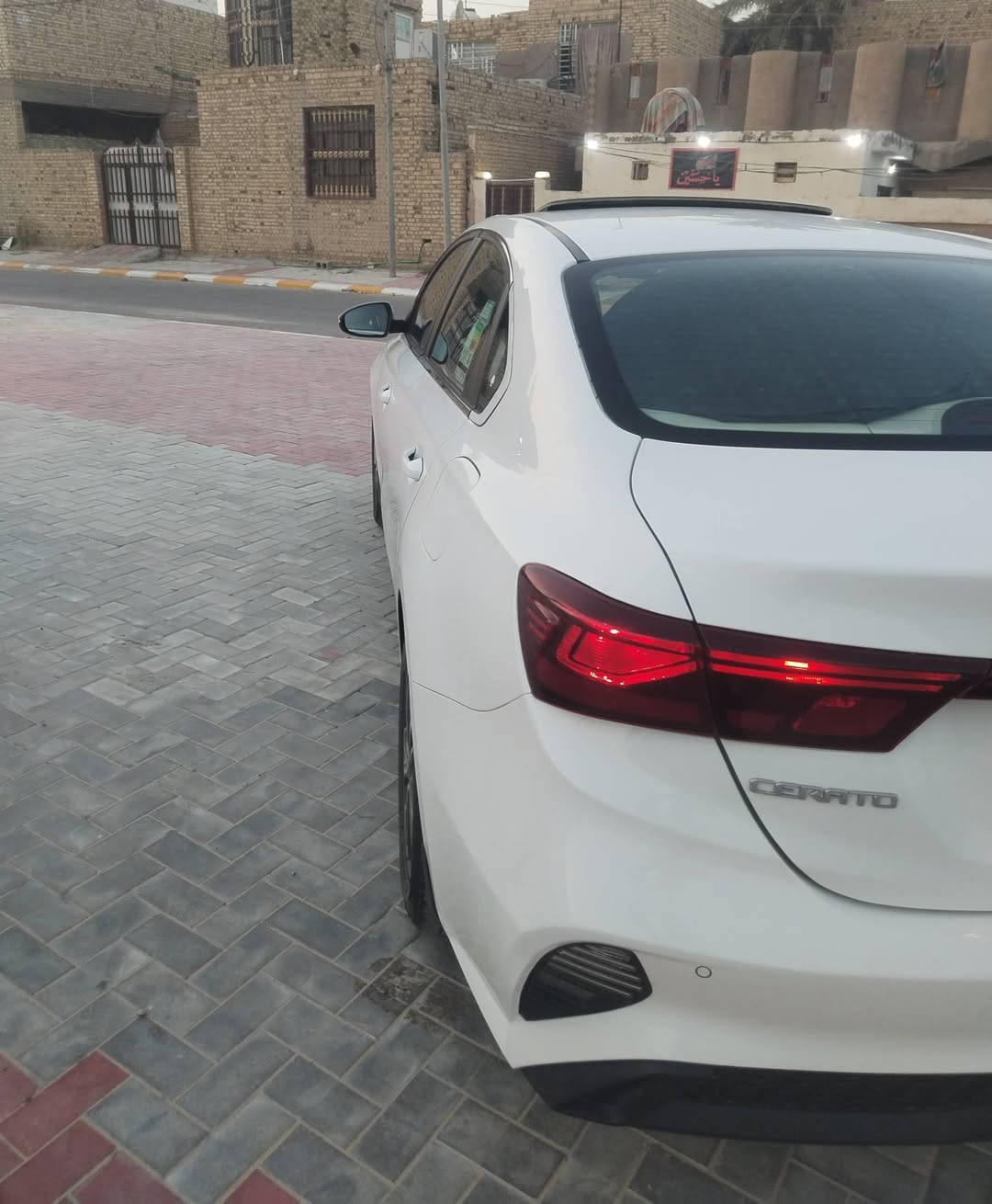 السلام عليكم
للبيع كيا سيراتو 2024 خليجي دولية
رقم بغداد الدولي
 فول مواصفات..  1/1
ماشية25 الف 
محرك 2000
فتحة سقف
فول تحكم ستيرن 
قطعتين تبريد 
كفاله عامه 
السعر 179ورقه وبيها مجال 
بسمي شخصيا
للاستفسار ***********
