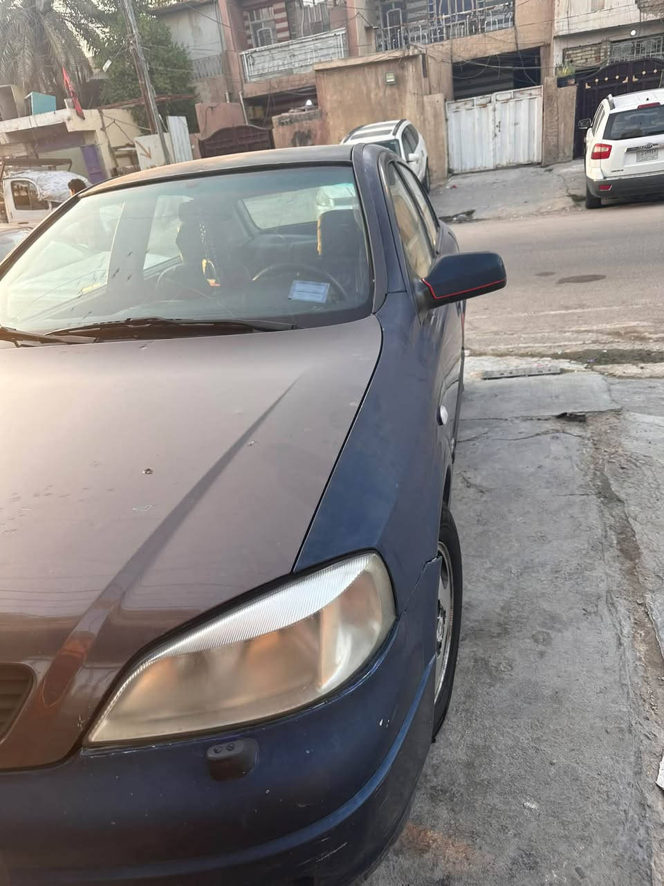 اوبل استرا 2002 كير عادي وارد ياباني السيارة نظيفة
 وكاملة مكملة بلادية على وضع الشركة كهربائياتها كلها شغالة
بيها طخات بسيطة مصبوغة عام اثر جراد وحاليًا هم بيها جراد مبدل البنيد بدون حادث للاستفسار الاتصال *********** 
العنوان بغداد الامين الثانية السعر 45 ورقة وبيها مجال بسيط سنوية ورقم انكليزي  وهزة جديدة
