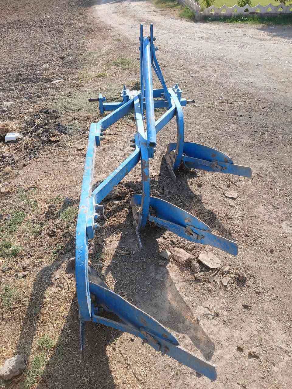سلام عليكم يوجد فيدان البيع عنوان بغداد الرضوانيه الستفسار لاتصال ***********
