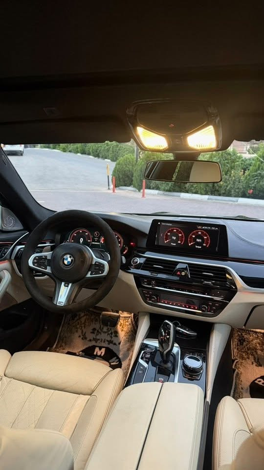 BMW 550i🔥
سعر جدا مناسب🔥سعر:💵$258 و مجال بصيط
مودیل:2017 محدث 2023
اخوان سياره وكاله المانيا و ضمان انتربول ✅
داخل كلين بس بل أهني ٢ قطعة بيها مصبوغ ✅

مواصفات فول فول:
٥ كاميرا، كشنات مساج و حار و بارد، ناظور ليلي، بردە
داخل ابيض بلادي، لايت ليزر، باب شفت، بلاد ام، رادار ٣٦٠
رادار كبیرە، داتاشو،كشنات ٧٠٠، سماعه باورز آند ويلكنز
سكان كهربائي، لايت ليزر بلادي، أوتو بارك، اوتو بریك
تبريد بالتكم الخلفيه، سندوق كهربائي، شاشه كبيره 
 فتحه الصقف ، كشنات ميموري، كاميرا، مرايه كهربائي…

✅‎محرك ٨ سلندر ما مفتوح بشرط 
نظافه ١٠٠٪؜ كامل سيرڤس بدون نقص كهربائی✅
سلیمانی📍
***********📞
Admin🌹
