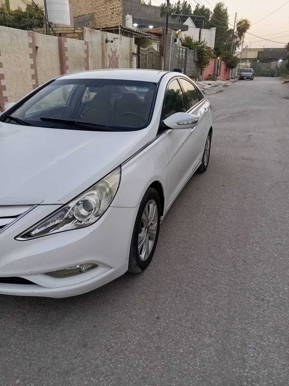 سلام عليكم سوناتا موديل 2012 خليجي مكينه 2400 دوش جاهزه سياره كير مكينه حداديه تبريد تخم تاير رقم أربيل دولي سنويه لي 2027 تريد تحويل تريد وكاله سونار مرفق بل منشور السعر 108 وبيها مجال مكان سياره بابل واي استفسار اتصل على الرقم ***********

نص مكتوب في الصور:
- بارد تبديل خدوش صبغ ملاحظة : نخلي مسؤوليتنا بعد الفحص وتسليم التقرير الى الزبون الاسم كريم الحسناوي نوع السيارة سوناتا رقم السيارة 24221 اربيل الموديل 2012 تاريخ الفحص 2025-4-14 وقت الفحص 1:30 م الجانب الخلفي - سليم الجانب الامامي - بارد موضح الجانب الايسر - بارد موضح الجانب الايمن - صبغ+بارد ملاحظات : الفحص لايشمل الكص والاعطال الميكانيكيه الجانب العلوي - سليم كربلاء / شارع الحولي الجديد قرب محطة الغاز مجاور مجمع دار السلام سونار العميد كرار الياسري *********** / زيد السعدي *********** / عدنان السلام ***********