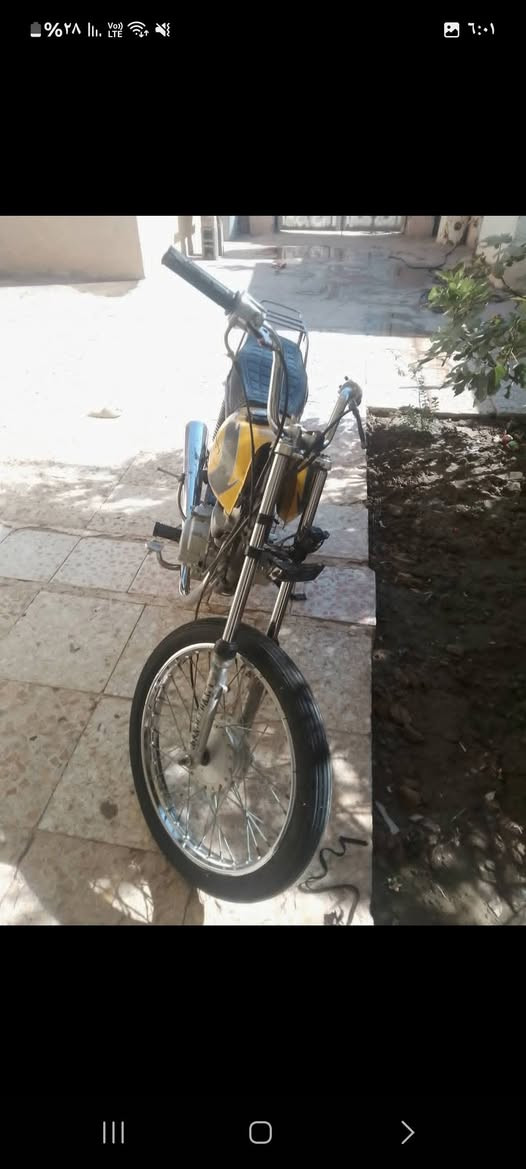دراجه للبيع موديل 14 أوراق اصوليه 
رياضي
سعره ٣٧٥ قفل 
***********
