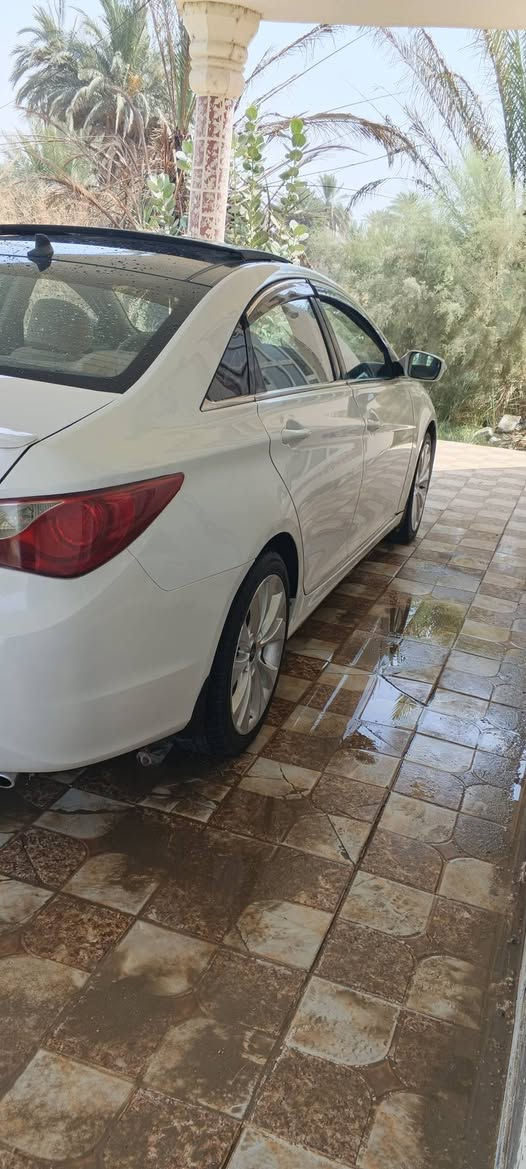 السلام عليكم
للبيع 
سوناتا موديل 11 خليجي رقم اربيل 
بيه جاملغ خلفي صبغ بدون معجون وجاملغ امامي وربع لبنيد وسونار موجود 
مكينه وكير حداديه تخم تاير تبريد جاهزه 
فول مواصفات بدون بصمه 
 سعره 110 وبيه مجال مكاني ديوانيه دغاره صدر الدغاره ***********
