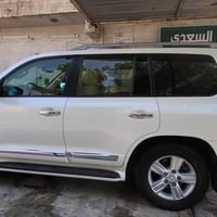 لاندكروز بريم • ٢٠١٣ • ١٦٧٠٠٠ كم