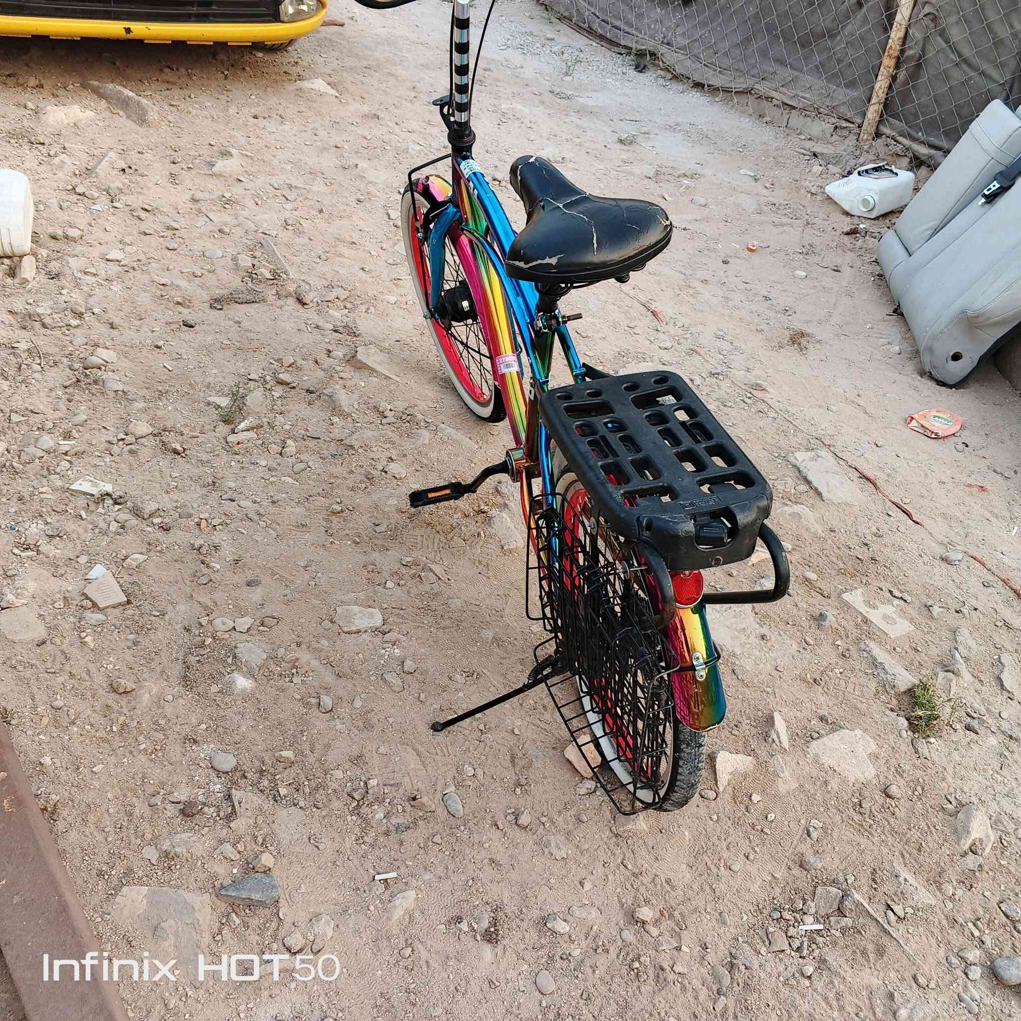 باسكل تكسي للبيع جديد جدا  ابو السبع الاوان تاير ابو الخطه مكان بغداد مدينه الصدر سعر  125
رقم***********

نص مكتوب في الصور:
- Infinix HOT 50