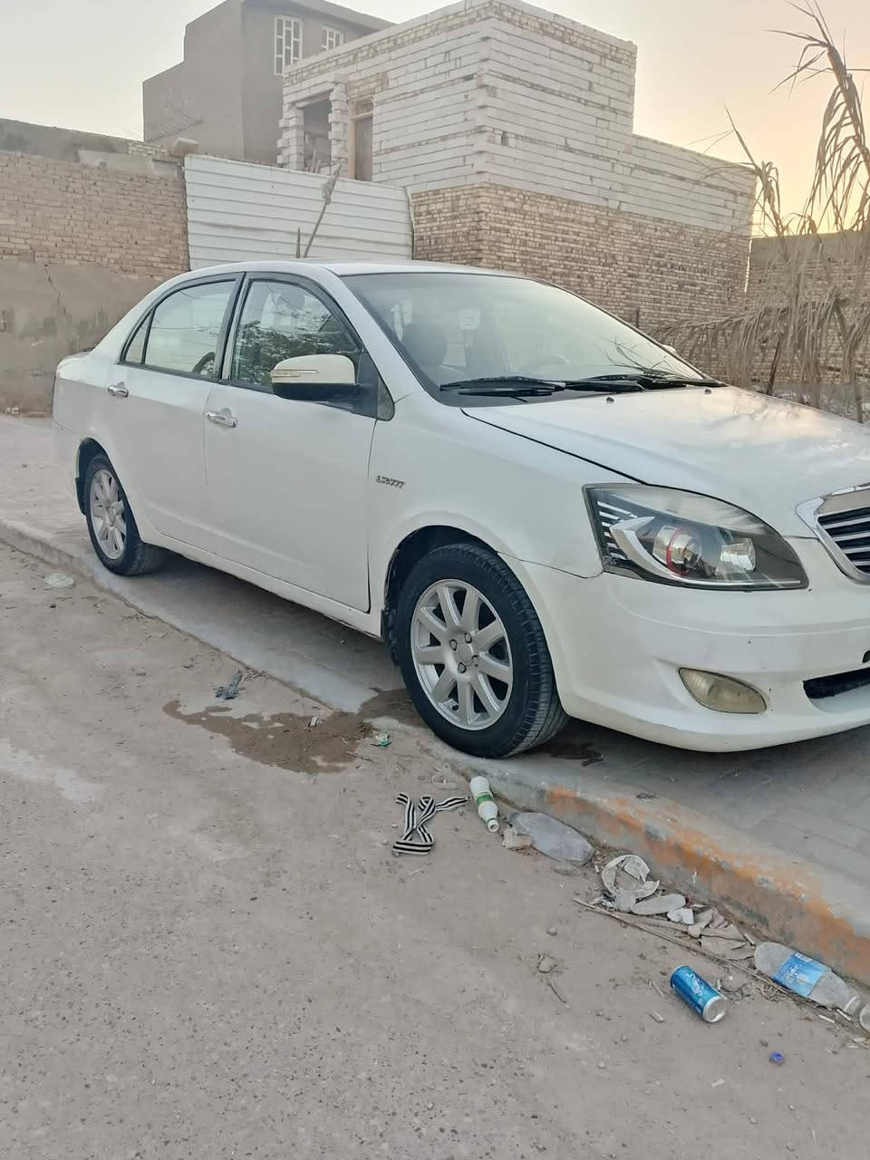 سلام عليكم جيلي موبل موديل ٢٠١٣ مكينه كير حداديه نضيفات تخم تايرجديد سنويه٢٠٢٩بسمي سياره جاهزه من كلشي السعر 42 وبيها مجال مكاني الديوانيه حي العسكري قرب مدرسة العراق ممكلف بالنشر اتصل على الرقم ***********
