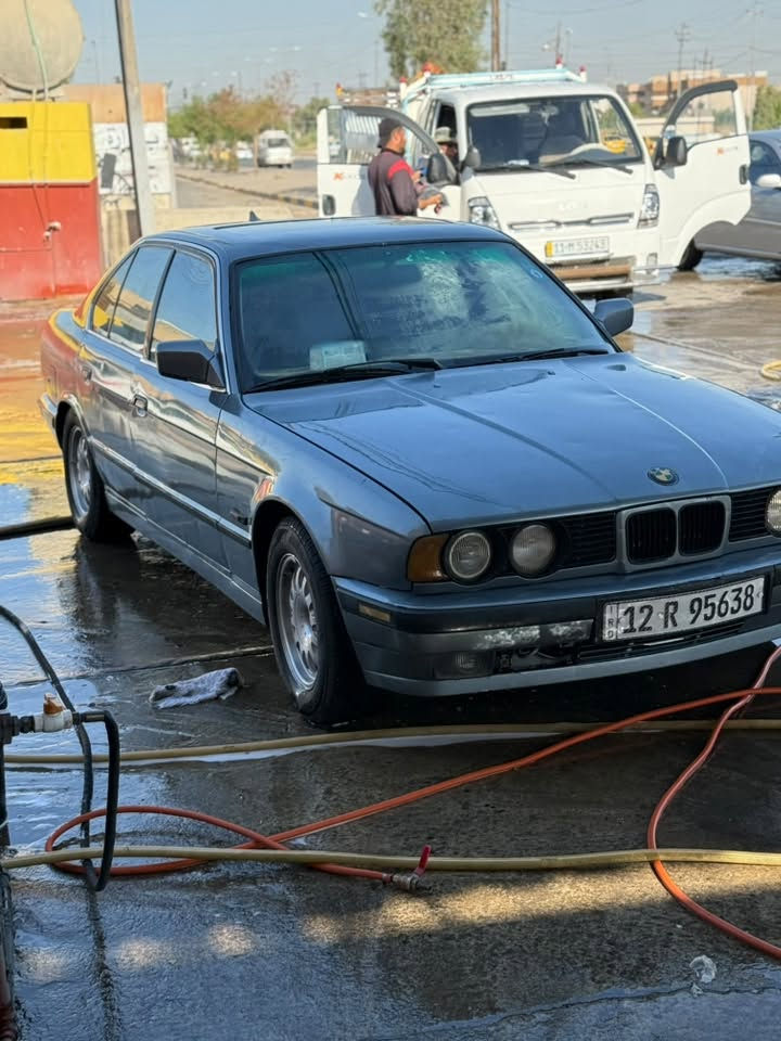 لبيع BMW 525i اصل
محرك فل كير اوتوماتيك بلادي
محرك وكير شرط
رقم نينوى مسطره ب اسمي
هزه جديده وسنويه جديده تحويل مباشر 
طخم تايرات جديد
حداديه نظيفه
سياره جاهزه
مكانها موصل
السعر (50)
وبيها مجال بسيط 

*********** واتساب فقط ⚠️

نص مكتوب في الصور:
- miss ye BLACK