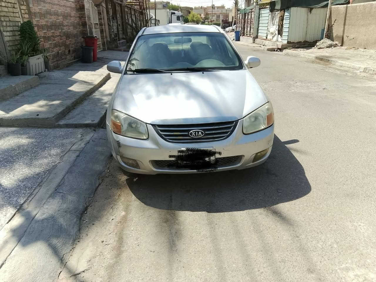 السلام عليكم كيا سيرتوا  موديل ٢٠٠٩شكل سبكترا المحرك١٦٠٠ لون سلفر كير  ومكينة وصدر وتبريد  بحالة جيدة الرقم ألماني  بغداد الرصافة  السعر ٧٤  للإستفسار  *********** واتساب
