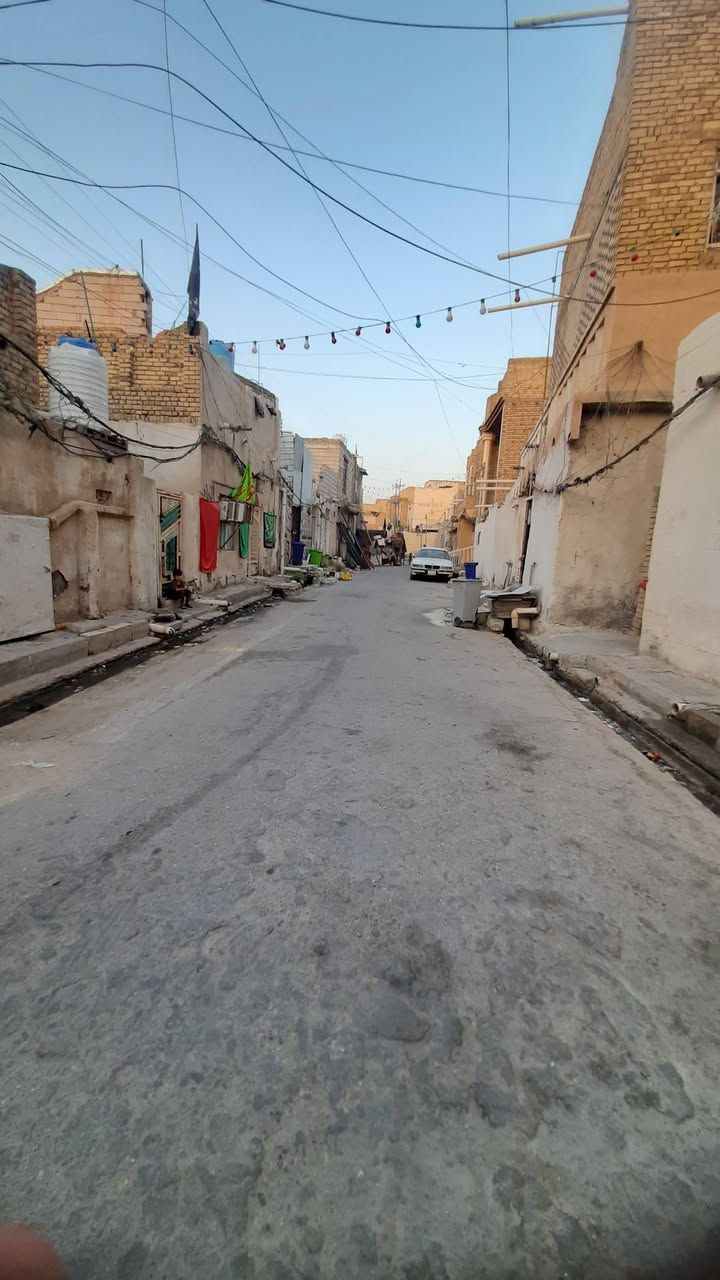 بيت للبيع طابو صرف 

شارع الكص
فرع موكب العقيله زينب ع

مساحه ١٠٤م

طابقين بناء قديم(شبه قطعه)
ط١
غرفه عدد ٢ استقبال 
مطبخ صاله صحيات 

ط٢
مشتمل كامل 

السعر ٦٠

البيت مؤجر بالكامل 

الروفان للعقار 
***********

