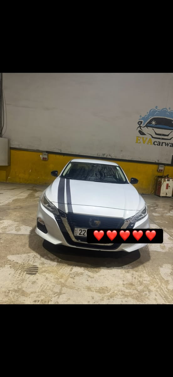 التيما موديل ٢٠٢٠ SR
سيارة كلش نضيفة ❤️وارد امريكي 
محرك وكير وكهربائيات مكفولة ❤️
حادثها جاملغ وبابين كلير 
بانزين عادي وماكو دوانص❤️
فول مواصفات ماعدى الفتحة 
محرك ٢٥٠٠ اربعه سلندر 
رقم اربيل دولي 
سيارة بالعافيه على الياخذها كاملة مكملة ماشاءالله 
رايدها ب ١٣٠ وبيها مجال حك الجية 
مكاني بغداد 
للاستفسار *********** 
غير متواجد ع فيس
